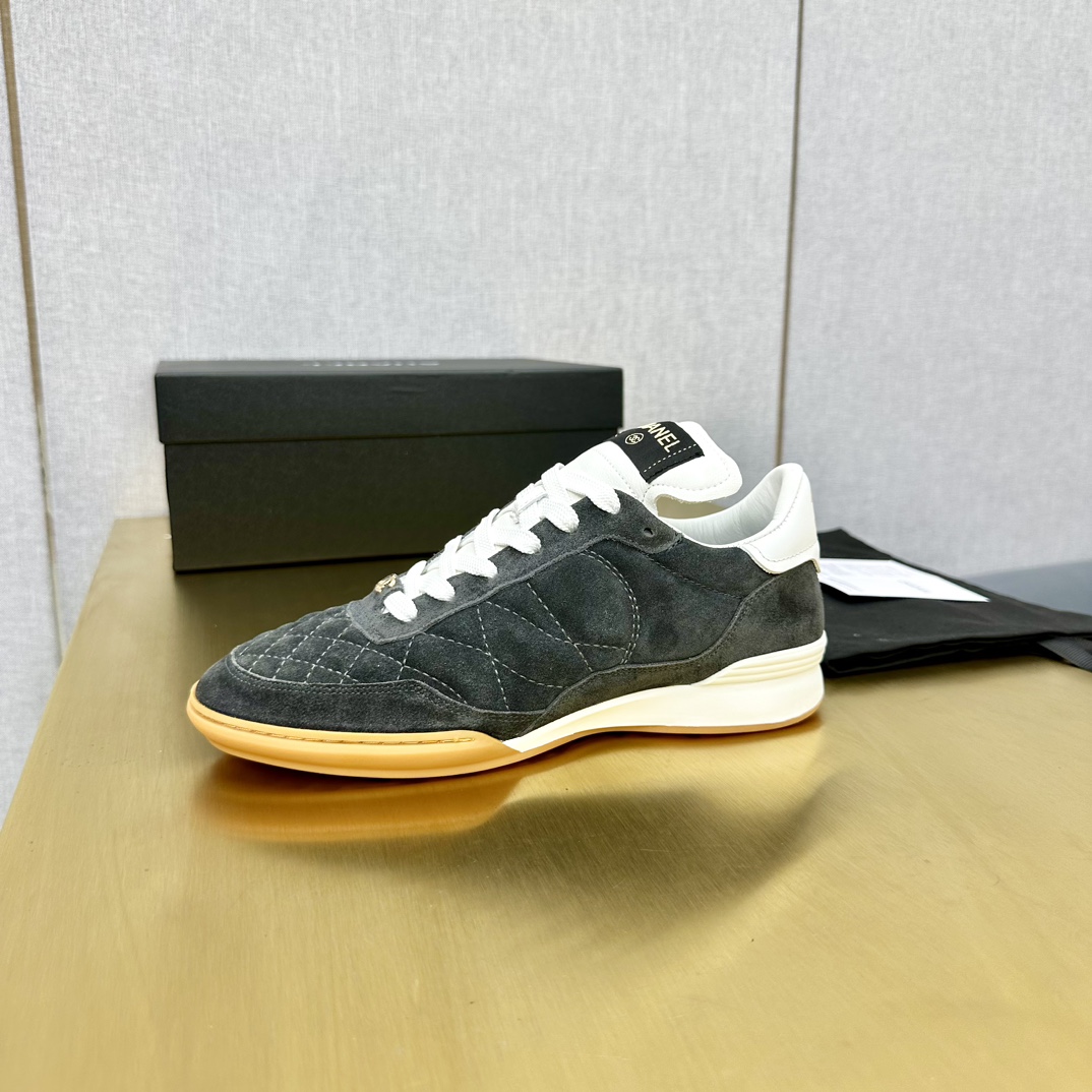 Chanel香奈儿 スポーツシューズ アウトドアにも最適な多色デザイン