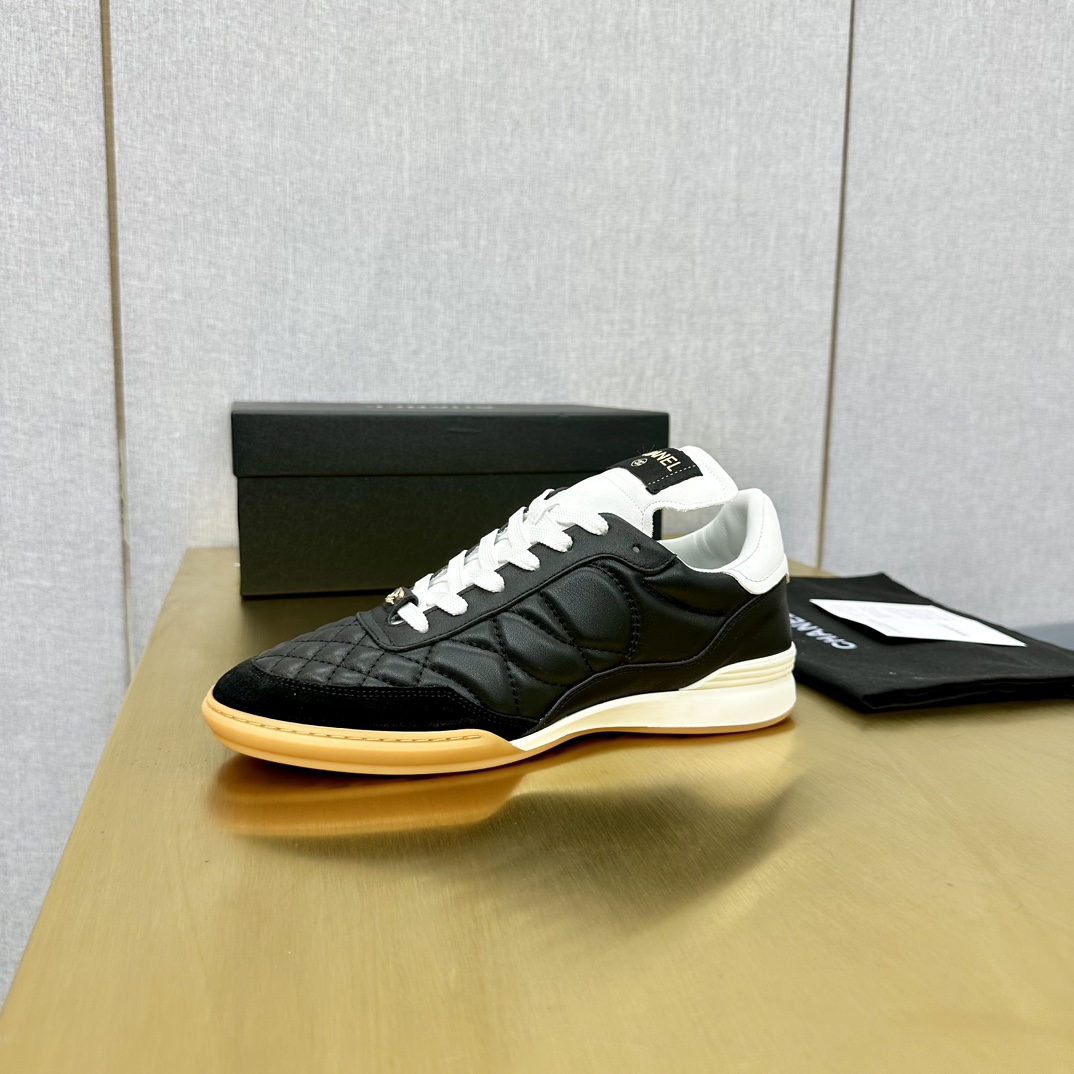 Chanel香奈儿 スポーツシューズ 多彩デザイン