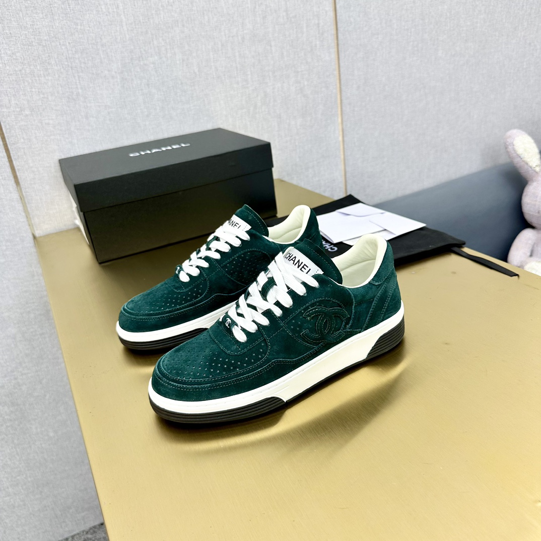 Chanel香奈儿 スポーツシューズ クラシックデザインと多彩な配色