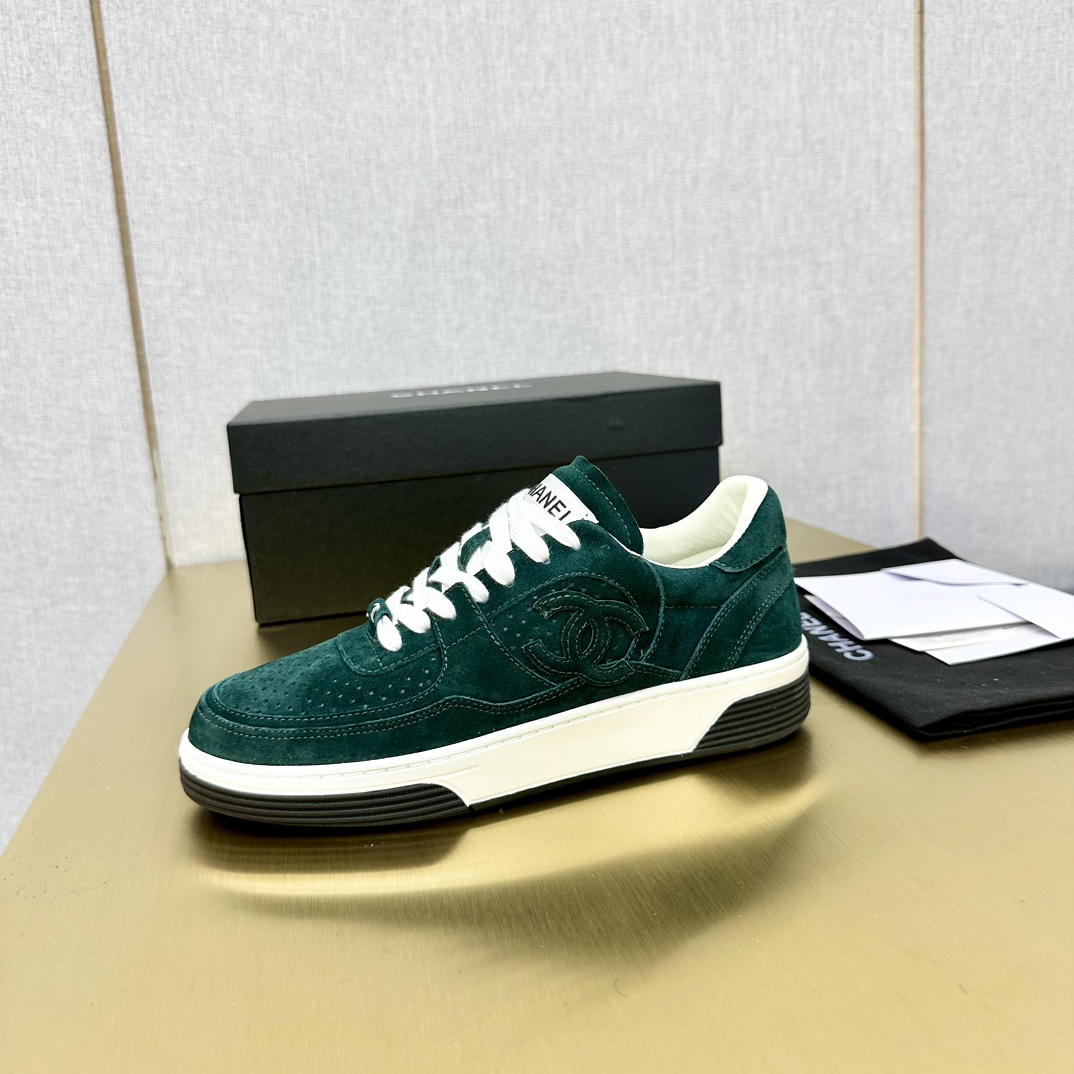 Chanel香奈儿 スポーツシューズ クラシックデザインと多彩な配色