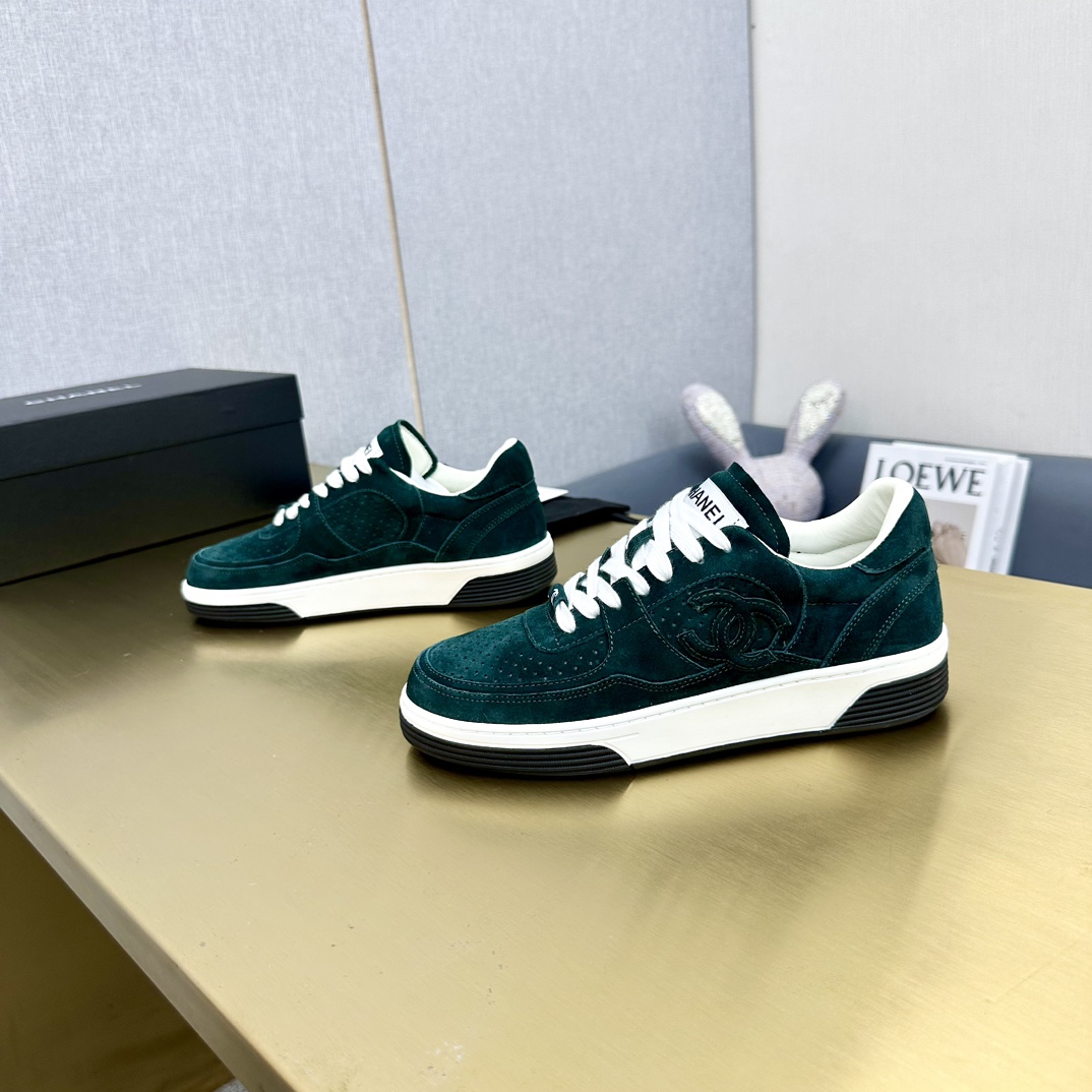 Chanel香奈儿 スポーツシューズ クラシックデザインと多彩な配色