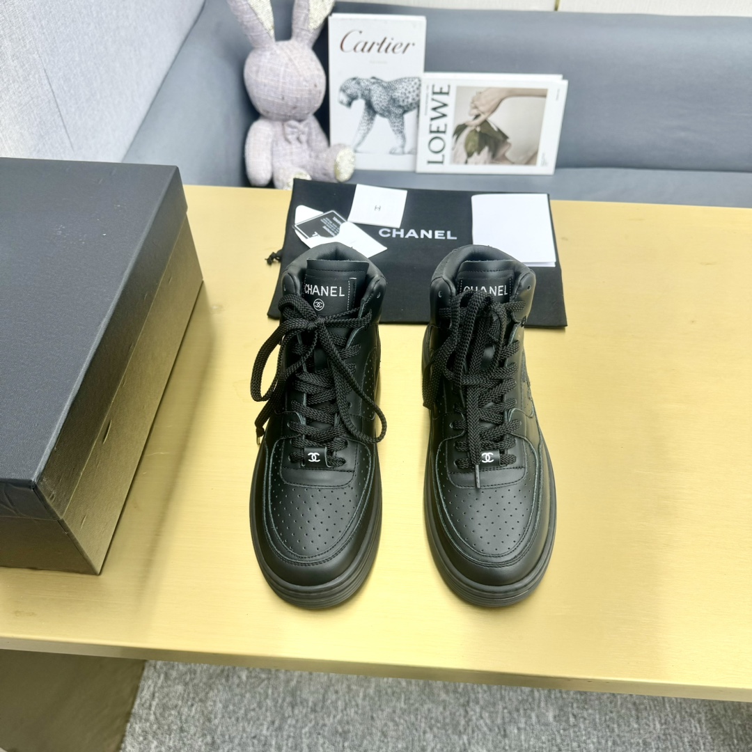 Chanel香奈儿金属休闲スニーカー - 高品質オイルエッジ工芸