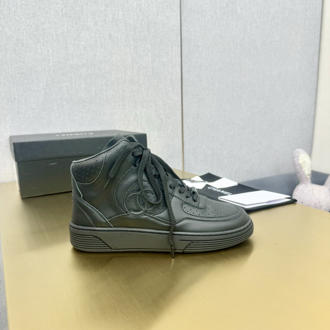 Chanel香奈儿金属休闲スニーカー - 高品質オイルエッジ工芸