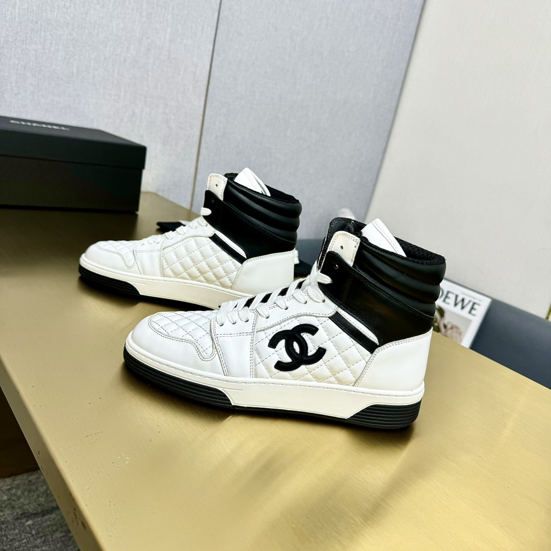 香奈儿高帮休闲鞋 - 头层牛皮・独特デザイン