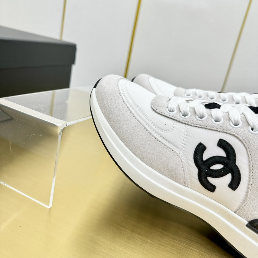 Chanel香奈儿 スポーティーシューズ クラシックデザイン