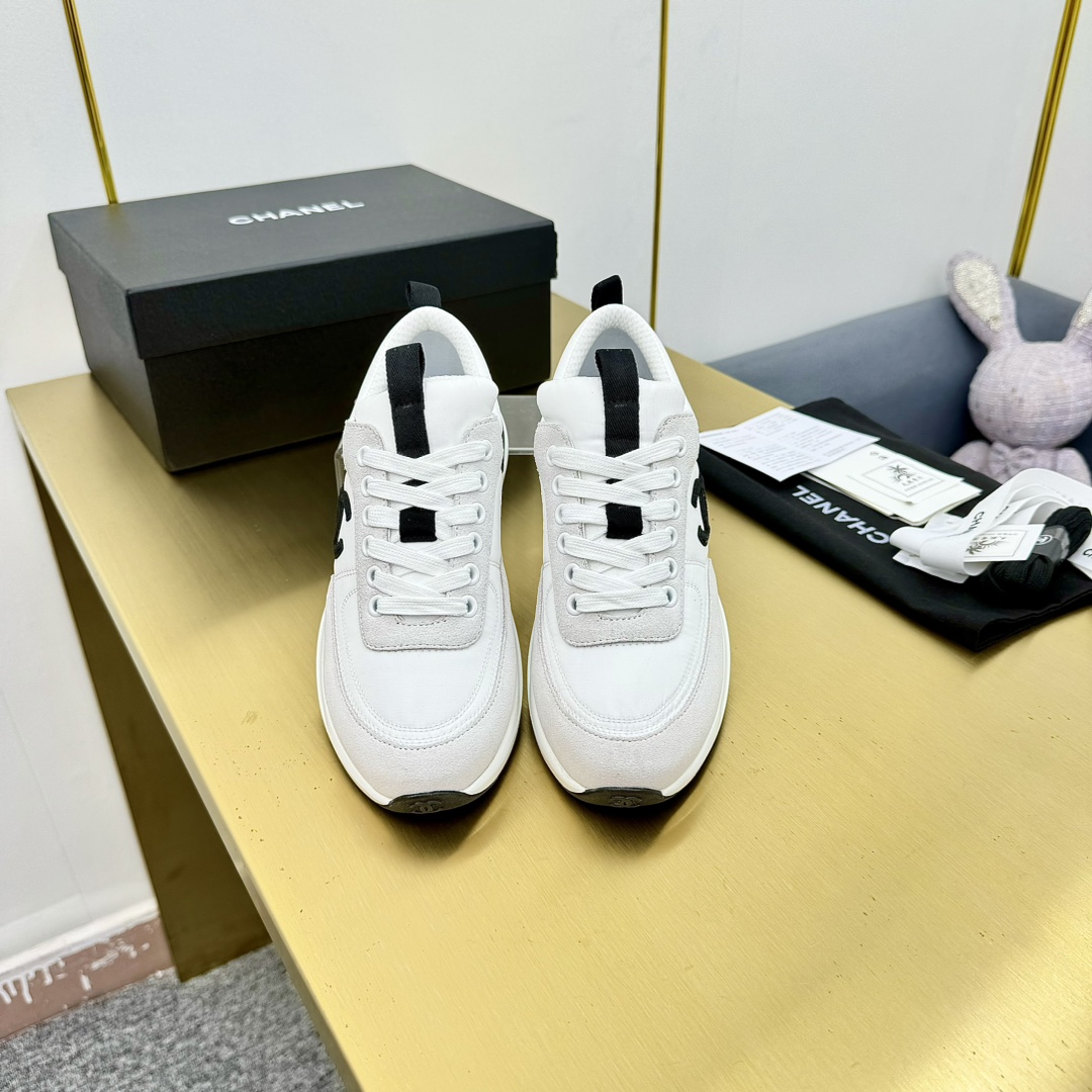 Chanel香奈儿 スポーティーシューズ クラシックデザイン