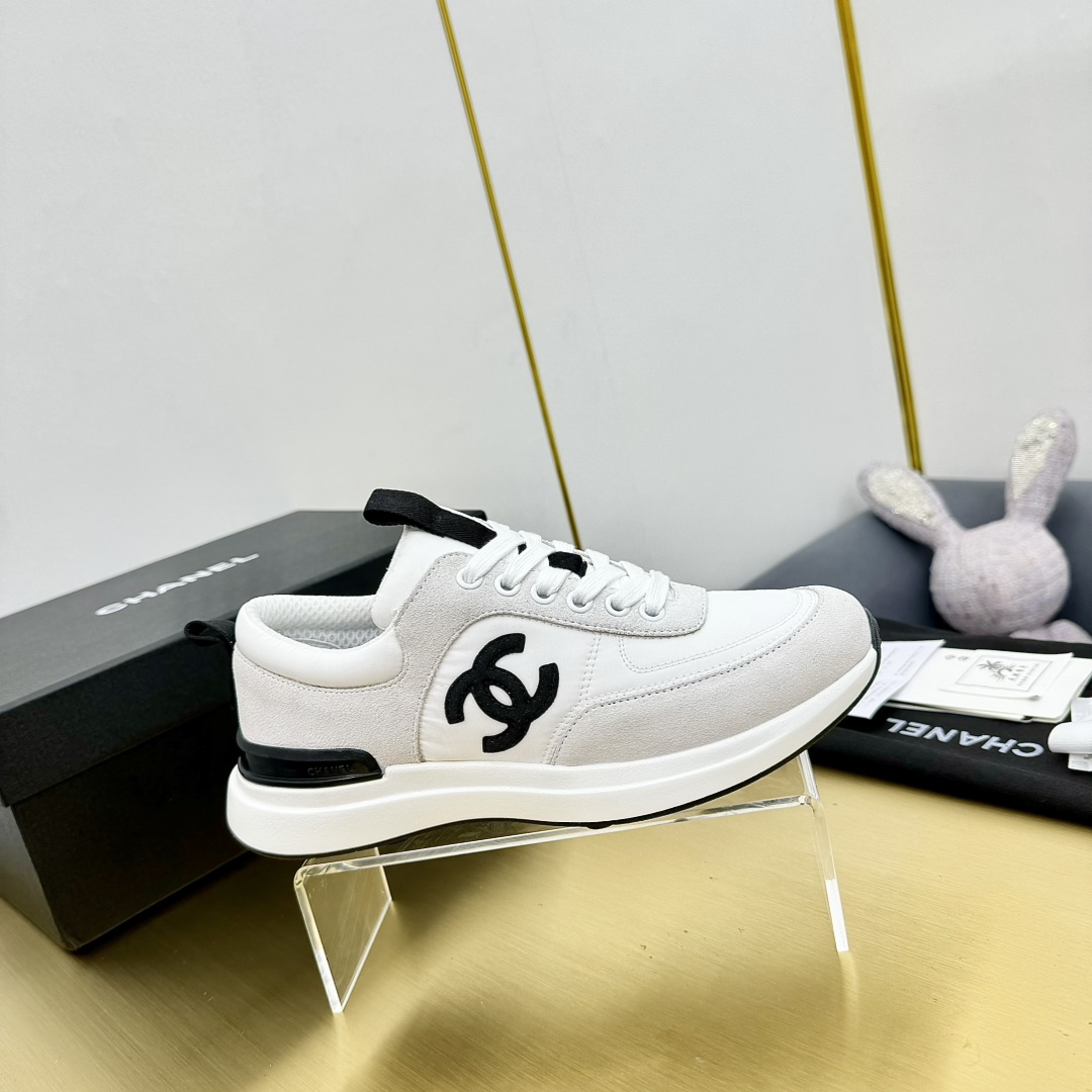 Chanel香奈儿 スポーティーシューズ クラシックデザイン