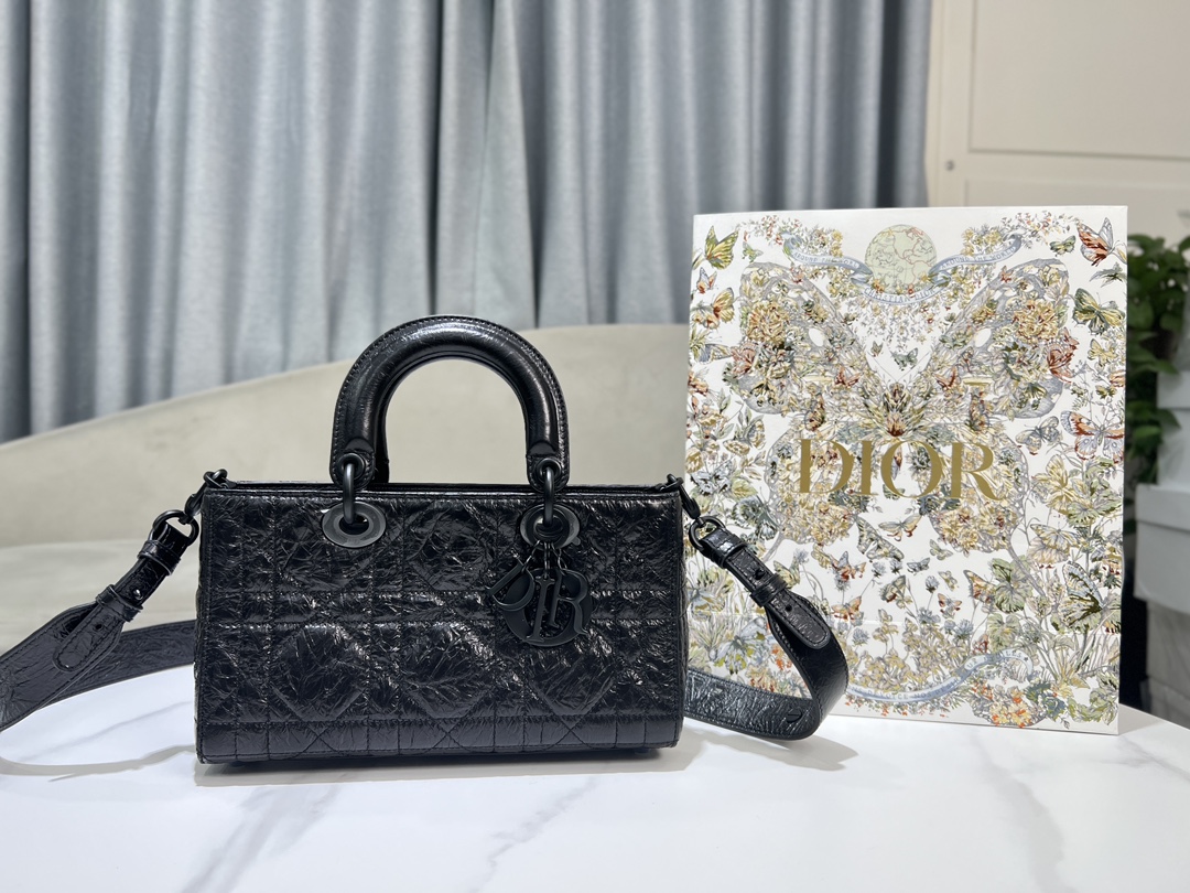 Dior Bags Handbags Perfect Quality
 Black Embroidery Cowhide Spring/Summer Collection Lady Casual