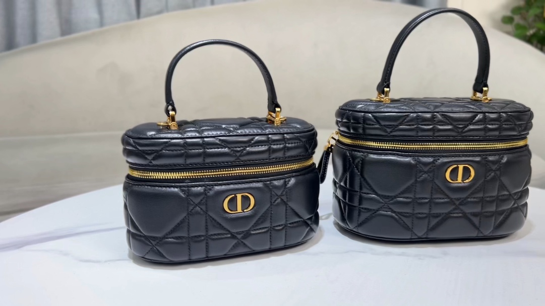 Dior Caro Flawless
 Bags Handbags Black Sheepskin Vanity Mini