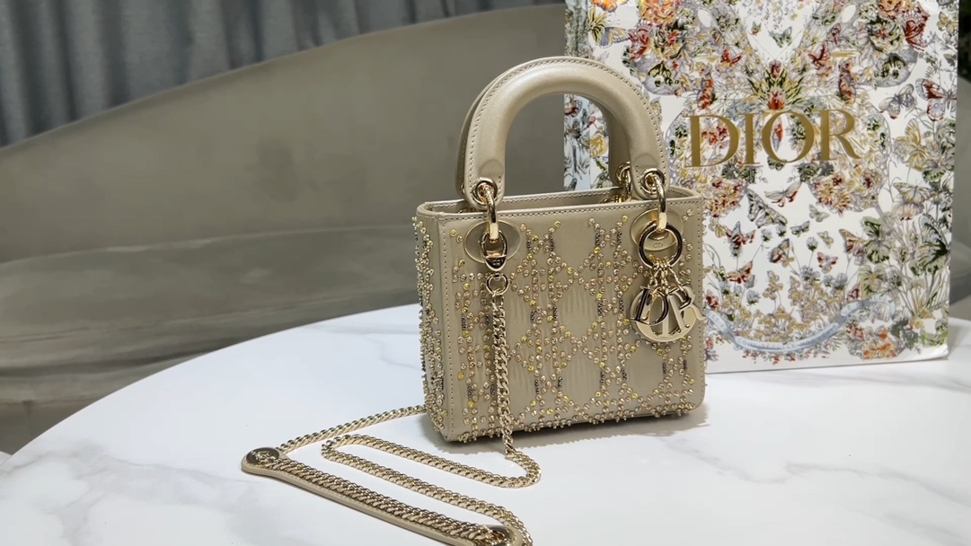 Dior Three grid hand-beaded Princess Diana bag LADY DI, OR handbag