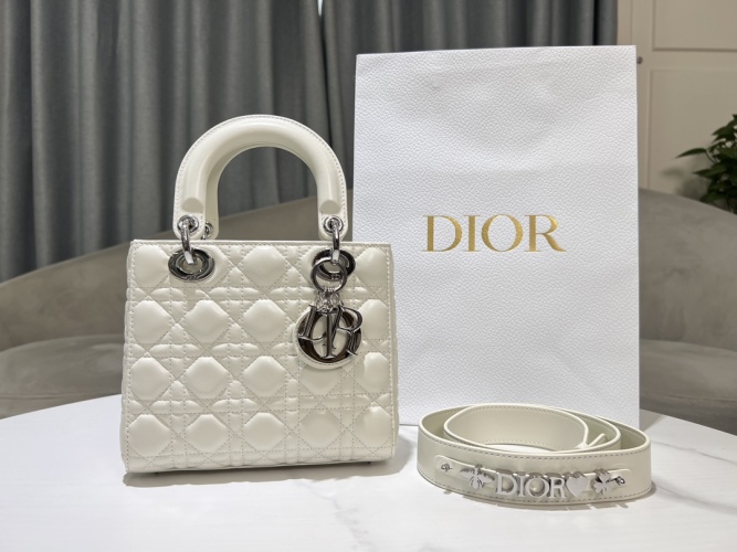 Dior Lady D-Lite Bag, White Lambskin, Silver Hardware, 20 cm 1 Dior Lady D-Lite Bag, White Lambskin, Silver Hardware, 20 cm