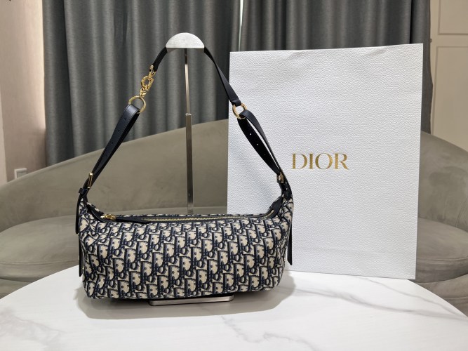Dior D-Journey Medium Hobo Bag Blue Dior Oblique Jacquard, 33 x 16 x 15 cm 1 Dior D-Journey Medium Hobo Bag Blue Dior Oblique Jacquard, 33 x 16 x 15 cm