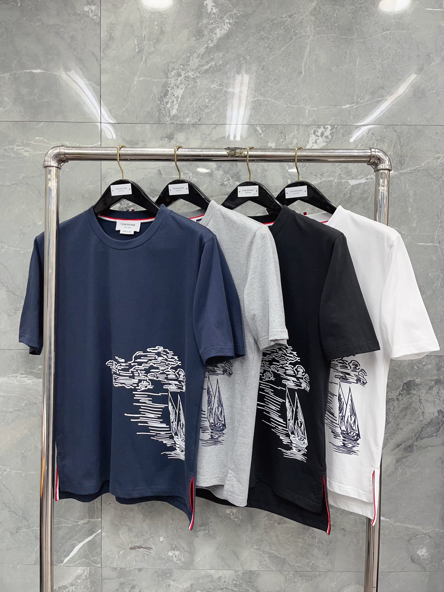 톰브라운 코튼 라운드넥 반팔 티셔츠 40551 Thom Browne T Shirt