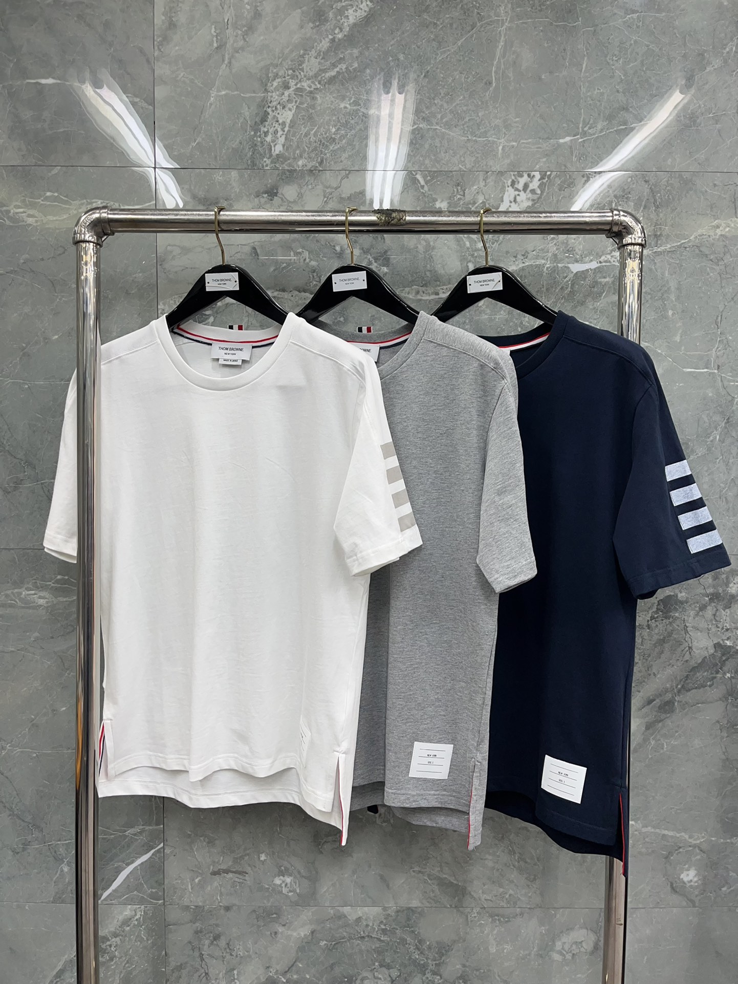 톰브라운 2024SS 4선 코튼 라운드넥 반팔 티셔츠 40584 Thom Browne T Shirt