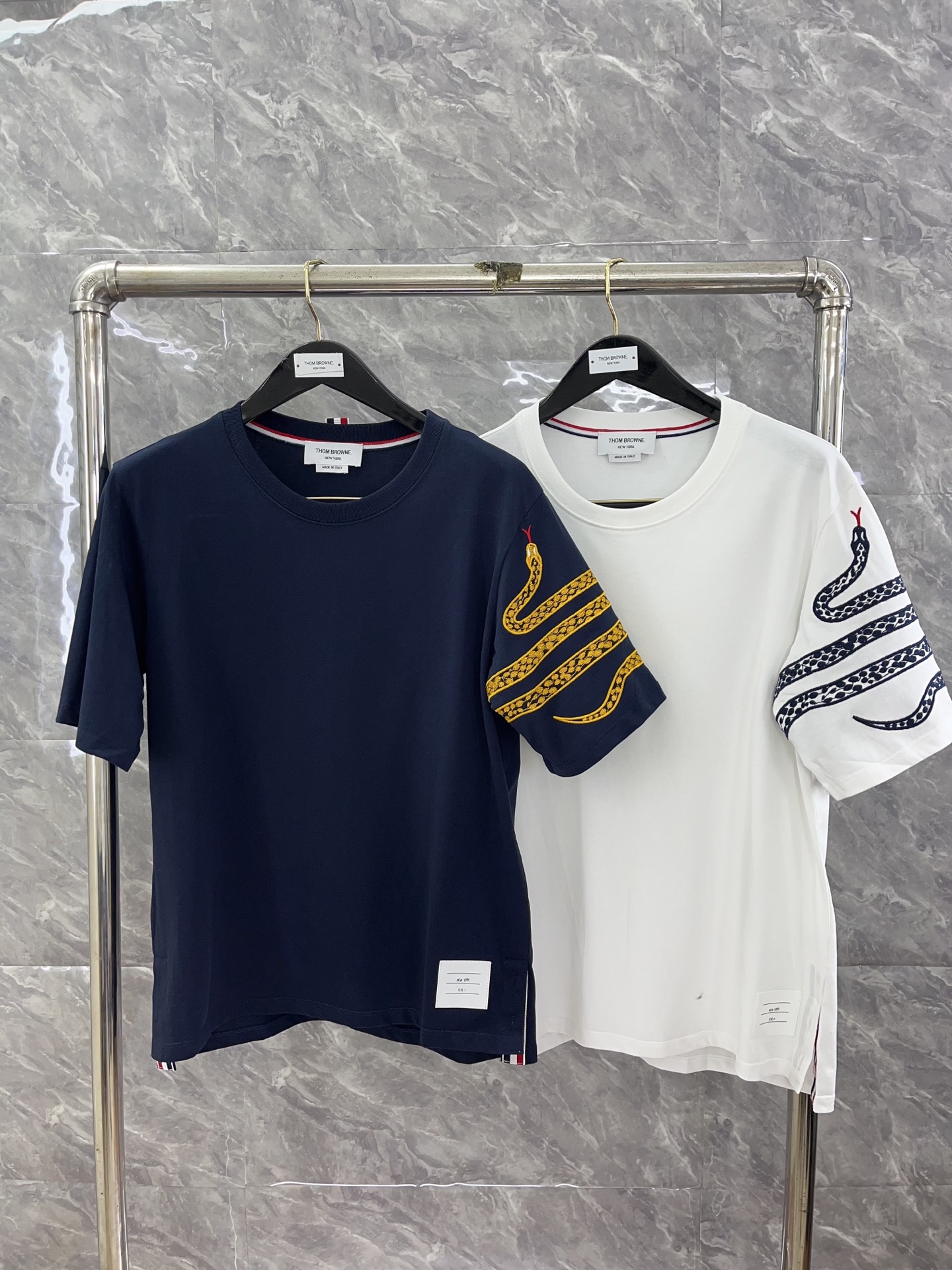 톰브라운 2025SS 4선 코튼 반팔 티셔츠 40402 Thom Browne T Shirt