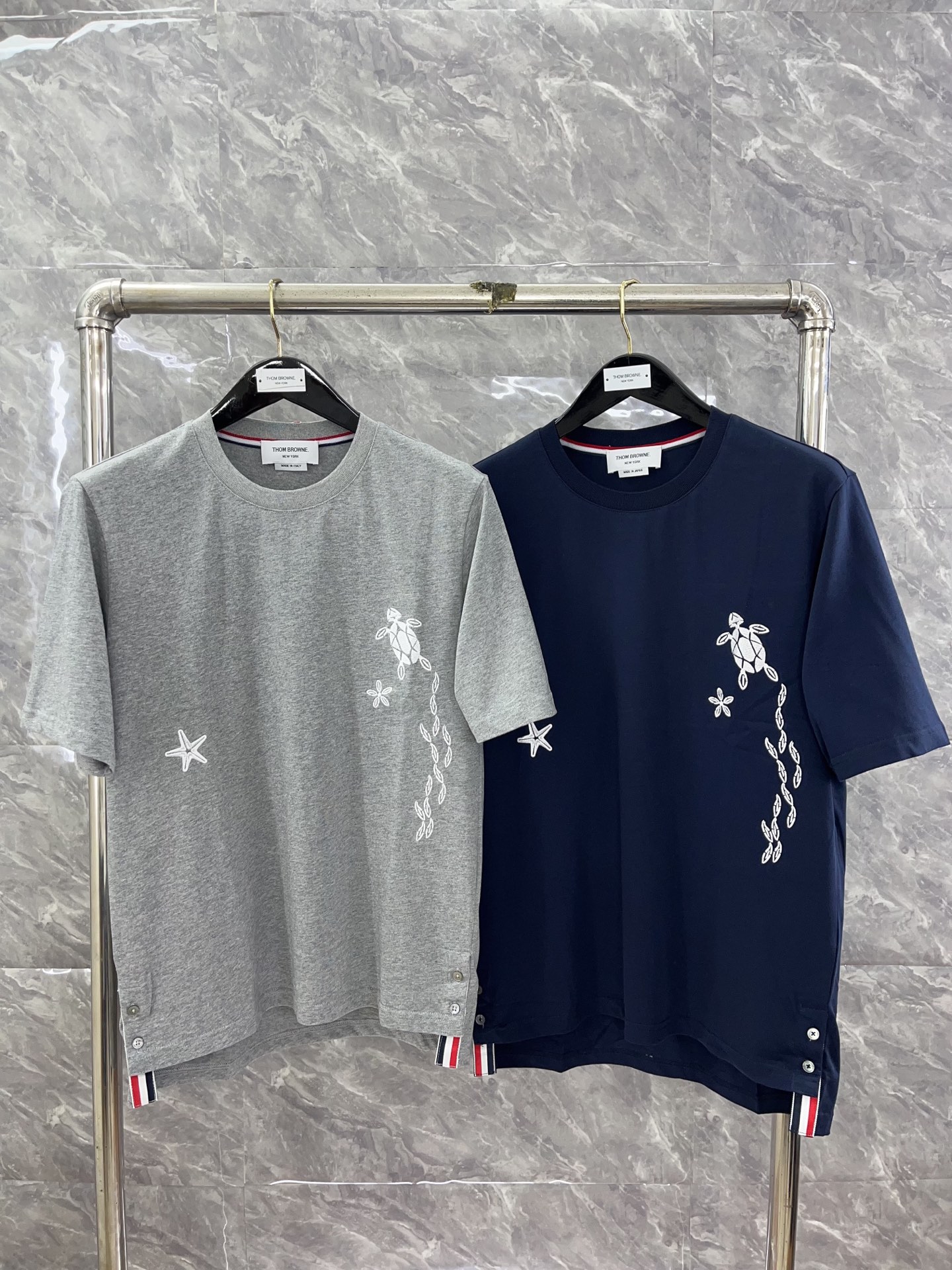 톰브라운 2025SS 4선 코튼 반팔 티셔츠 40403 Thom Browne T Shirt