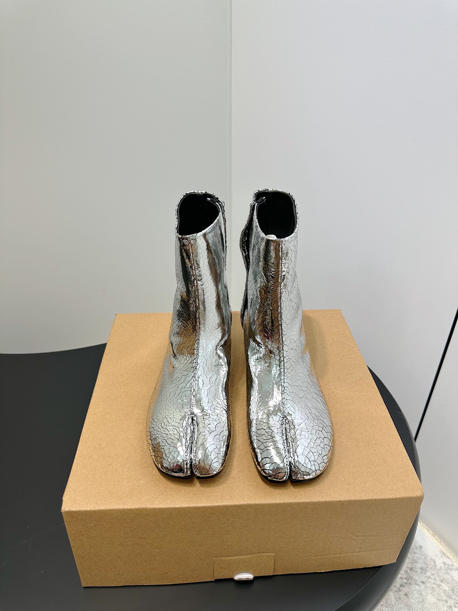 Maison Margiela Classic Luxury Leather Shoe Loafer Ref.3B3EAC55