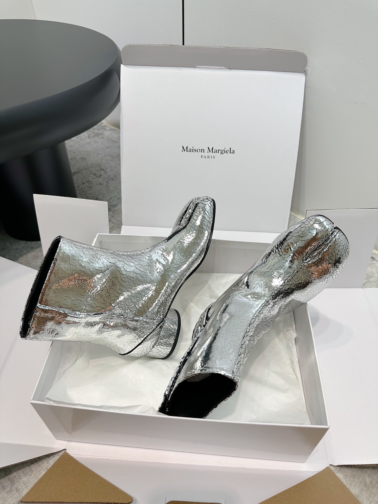 Maison Margiela Classic Luxury Leather Shoe Loafer Ref.3B3EAC55 6