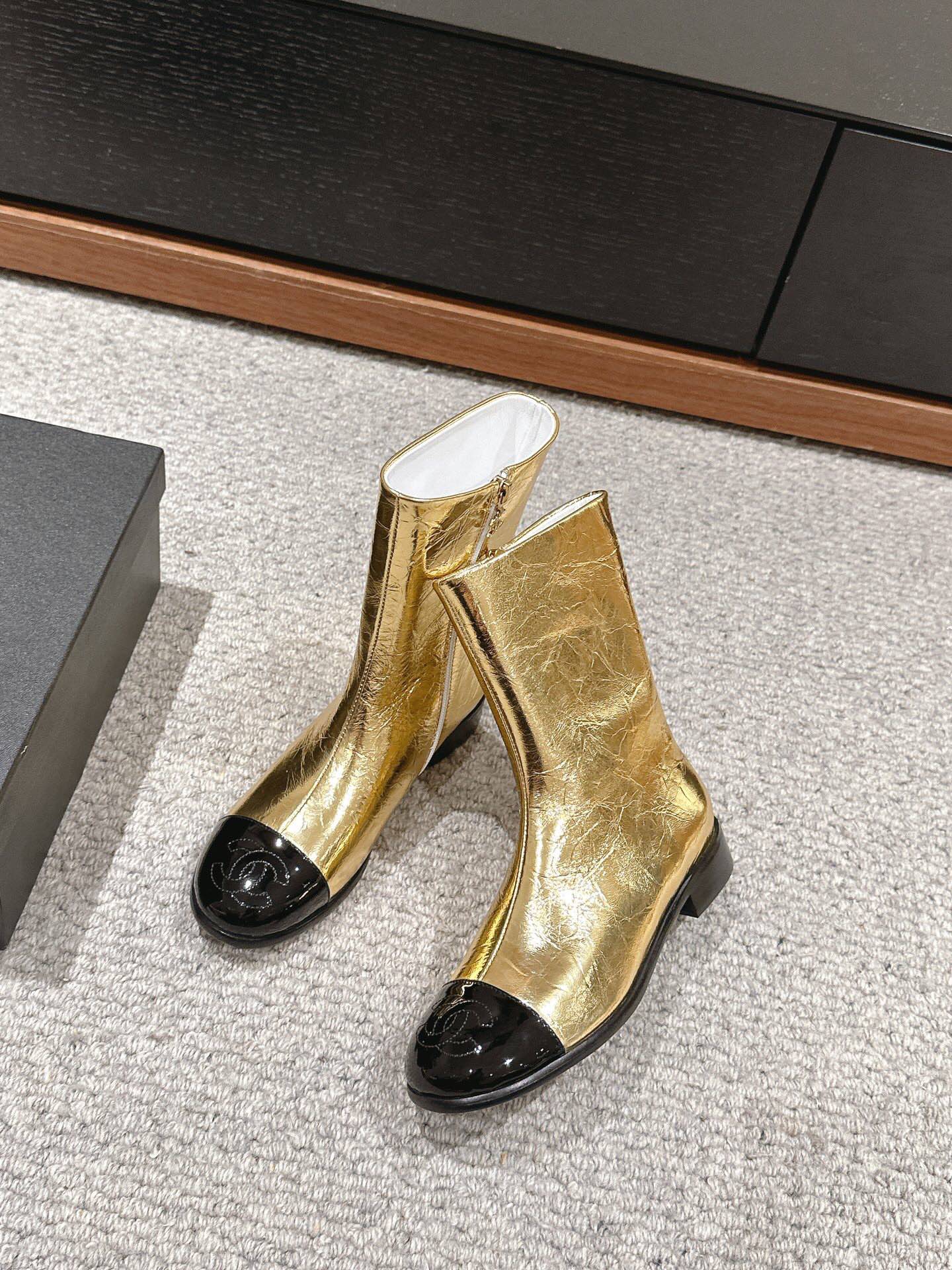 Chanel Haute Couture Classic Luxury Leather Shoe Loafer Shoes 3