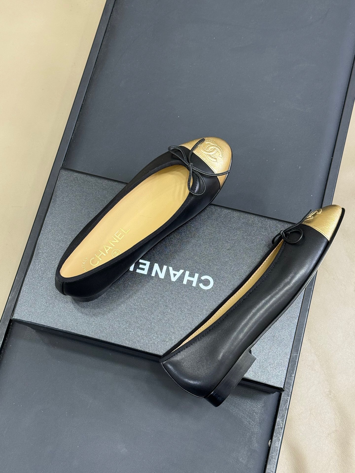 Chanel - Ballet Flats