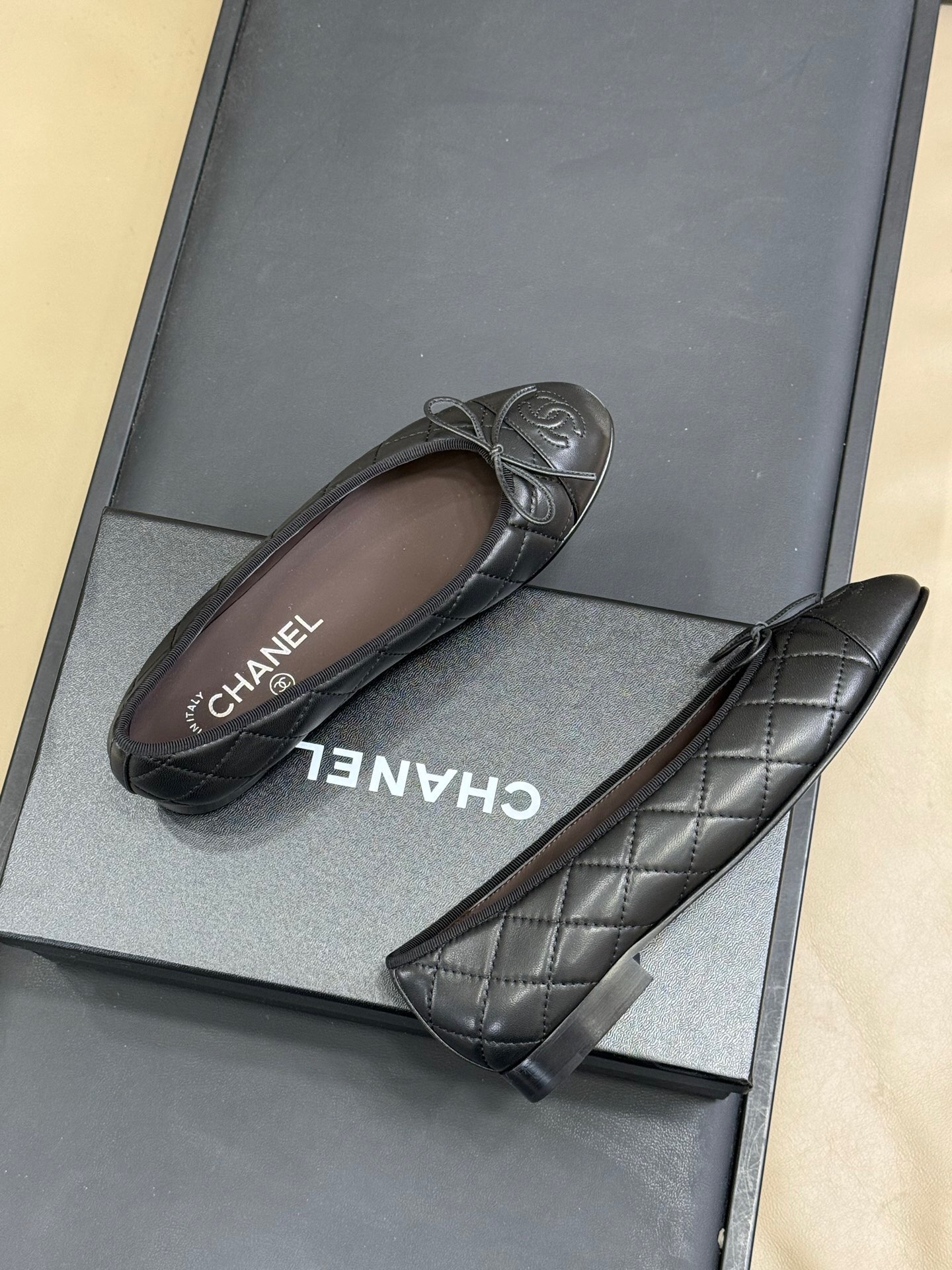 Chanel - Ballet Flats