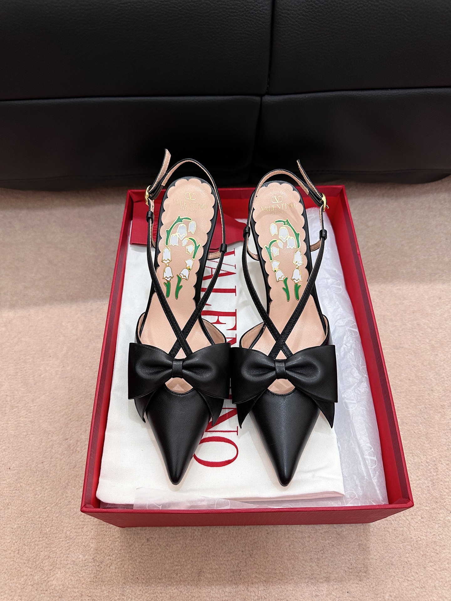 VALENTINO Bowow Lente/Zomer Slingback Pumps met Lelietje-van-dalen en Strik