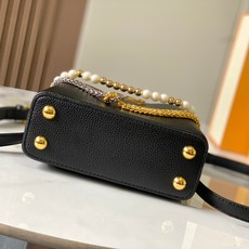 【广州货顶级原版】M28307本款Capucines迷你手袋为细腻Taurillon牛皮革浸染深邃色调, 【广州货顶级原版】M28307本款Capucines迷你手袋为细腻Taurillon牛皮革浸染深邃色调,