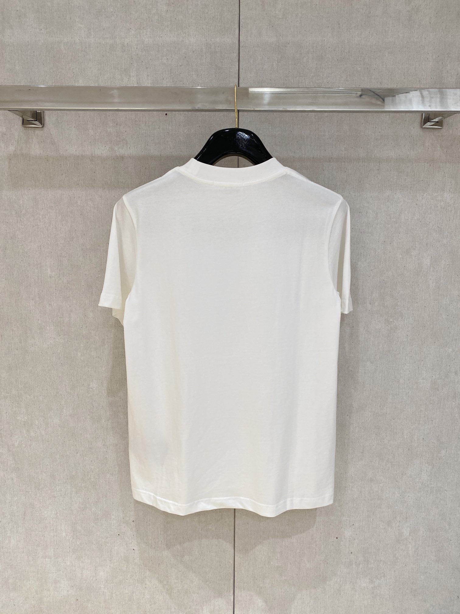 Prada Men's White Cotton T-Shirt with Hibiscus Print, Short Sleeve, Round Neck 9 i1735998723 4479 2