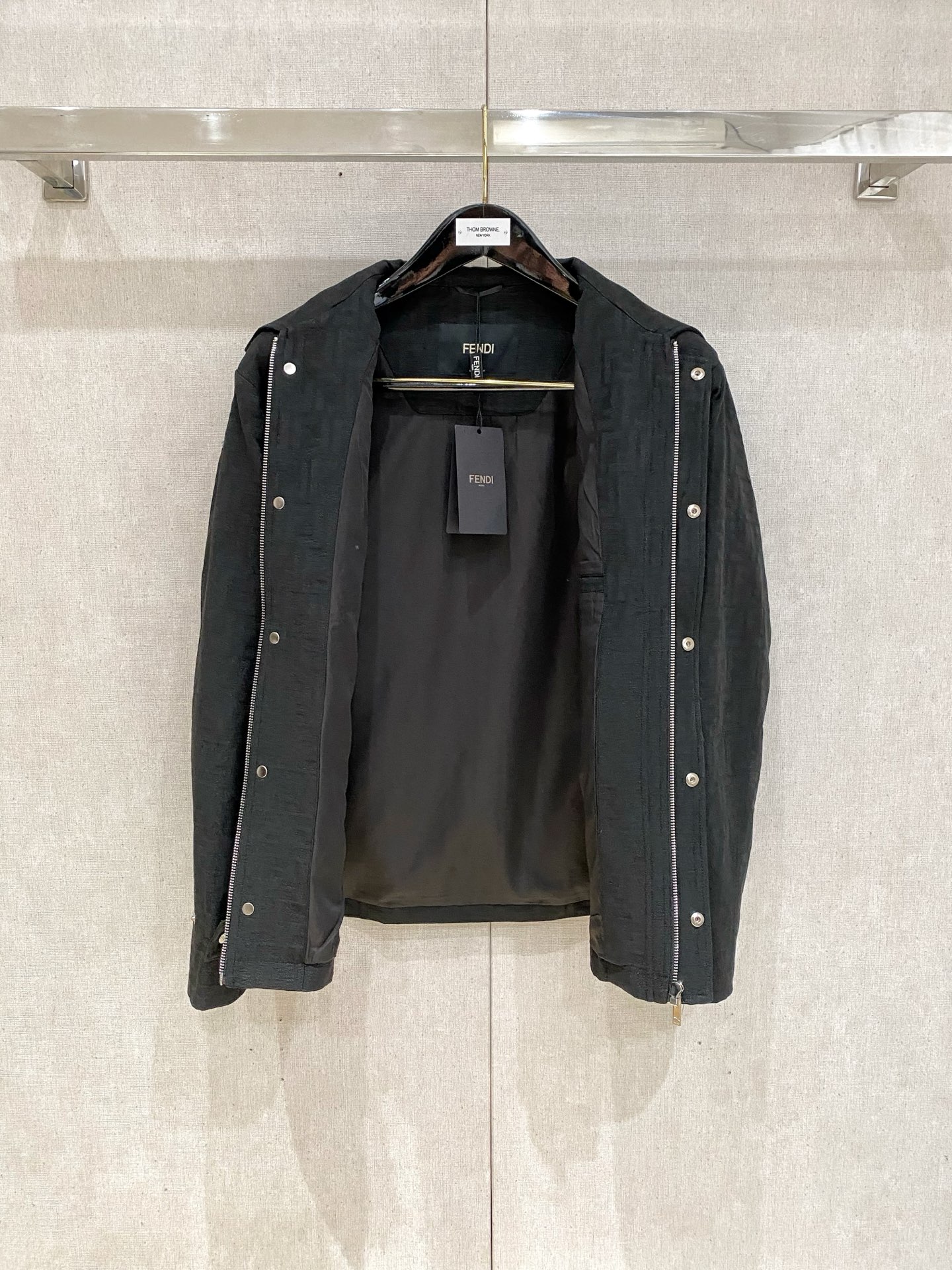 New High-End Custom Man’s Jacket with Brand Element Design and Great Style - 图片 4