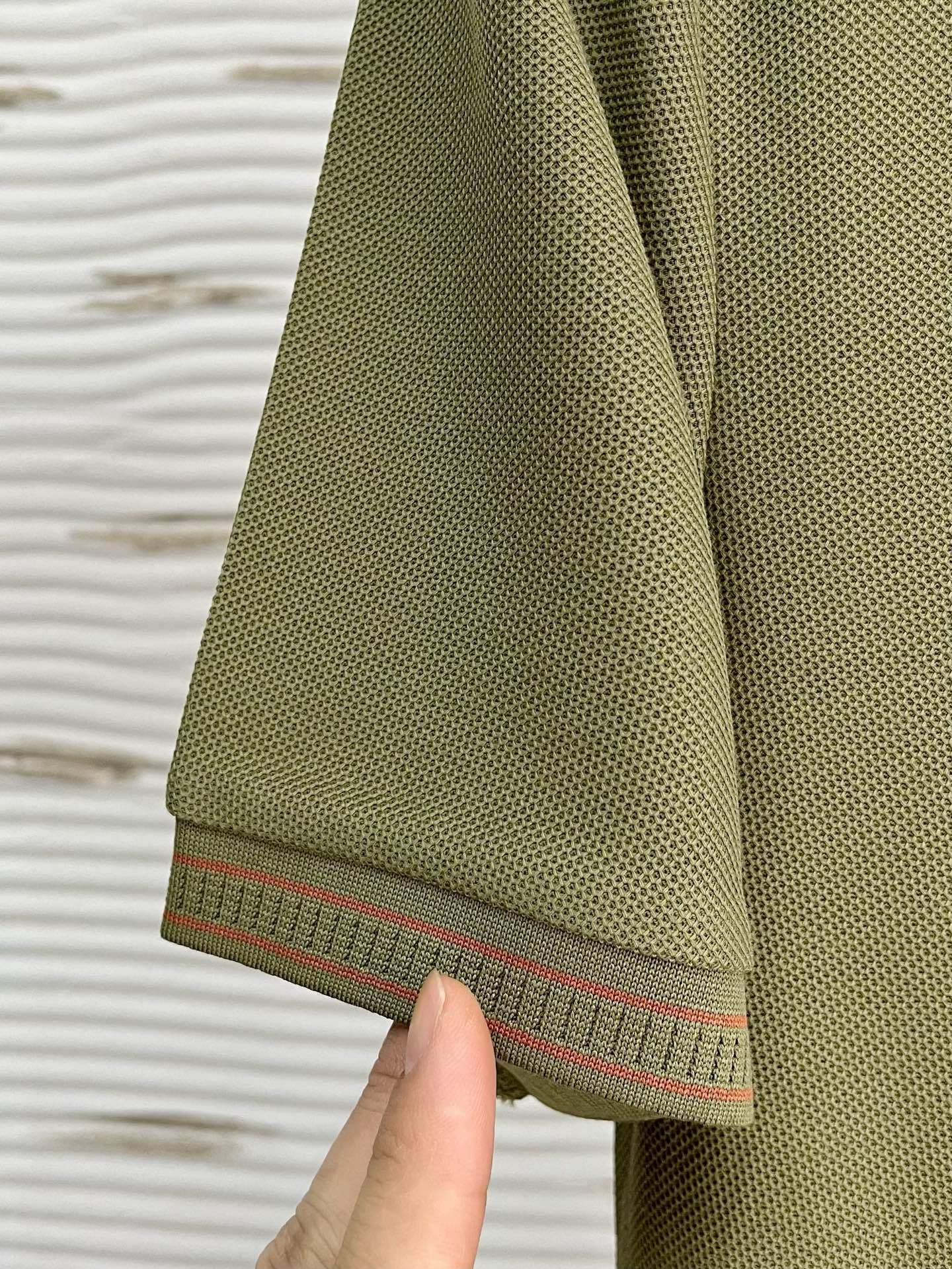 Zegna-杰尼亚 商务休闲通勤款,渠道精品!唯美主义的英式裁剪艺术尽显男士魅力风采.
25春夏
