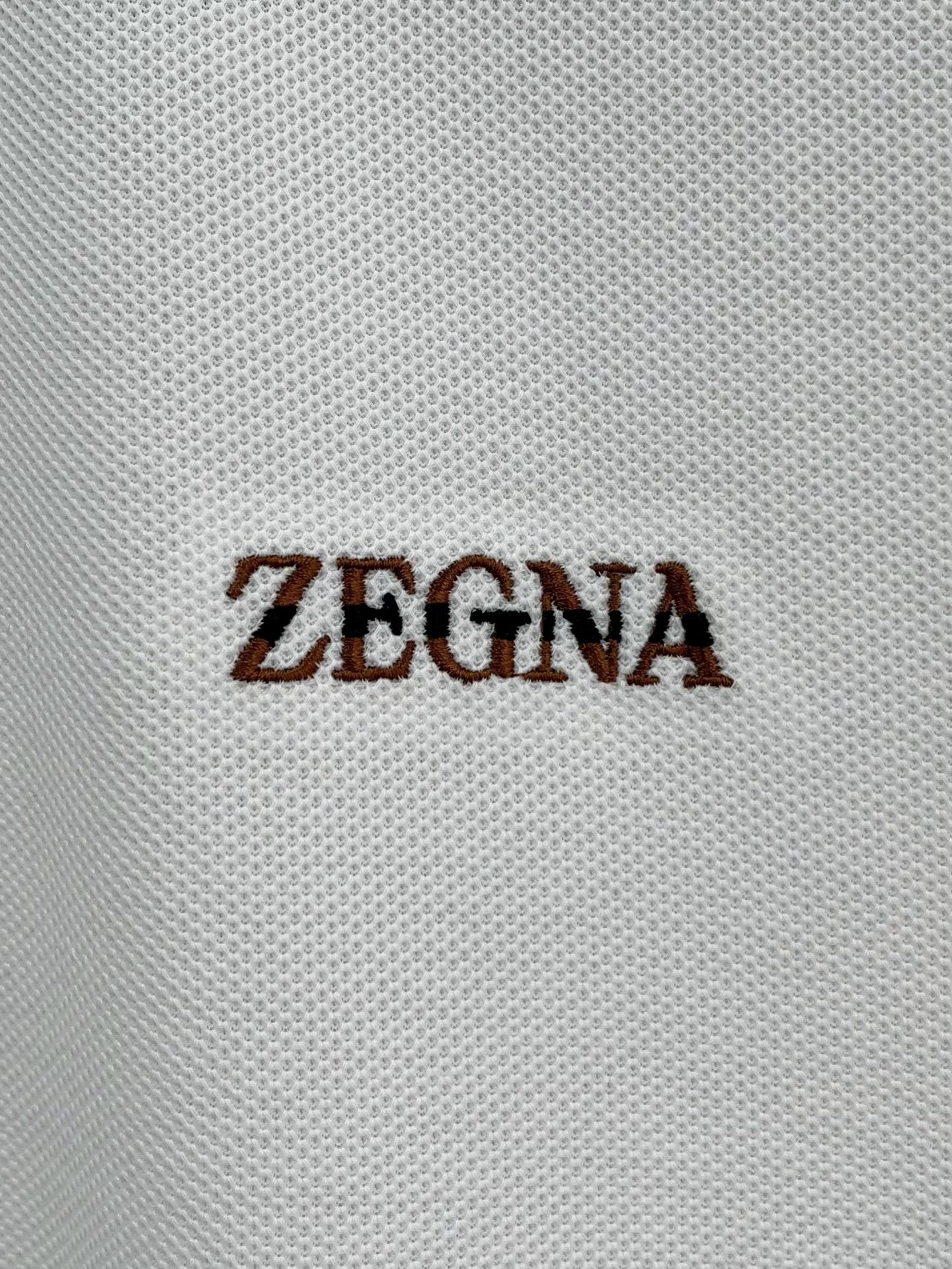 Zegna-杰尼亚 商务休闲通勤款,渠道精品!唯美主义的英式裁剪艺术尽显男士魅力风采.
25春夏