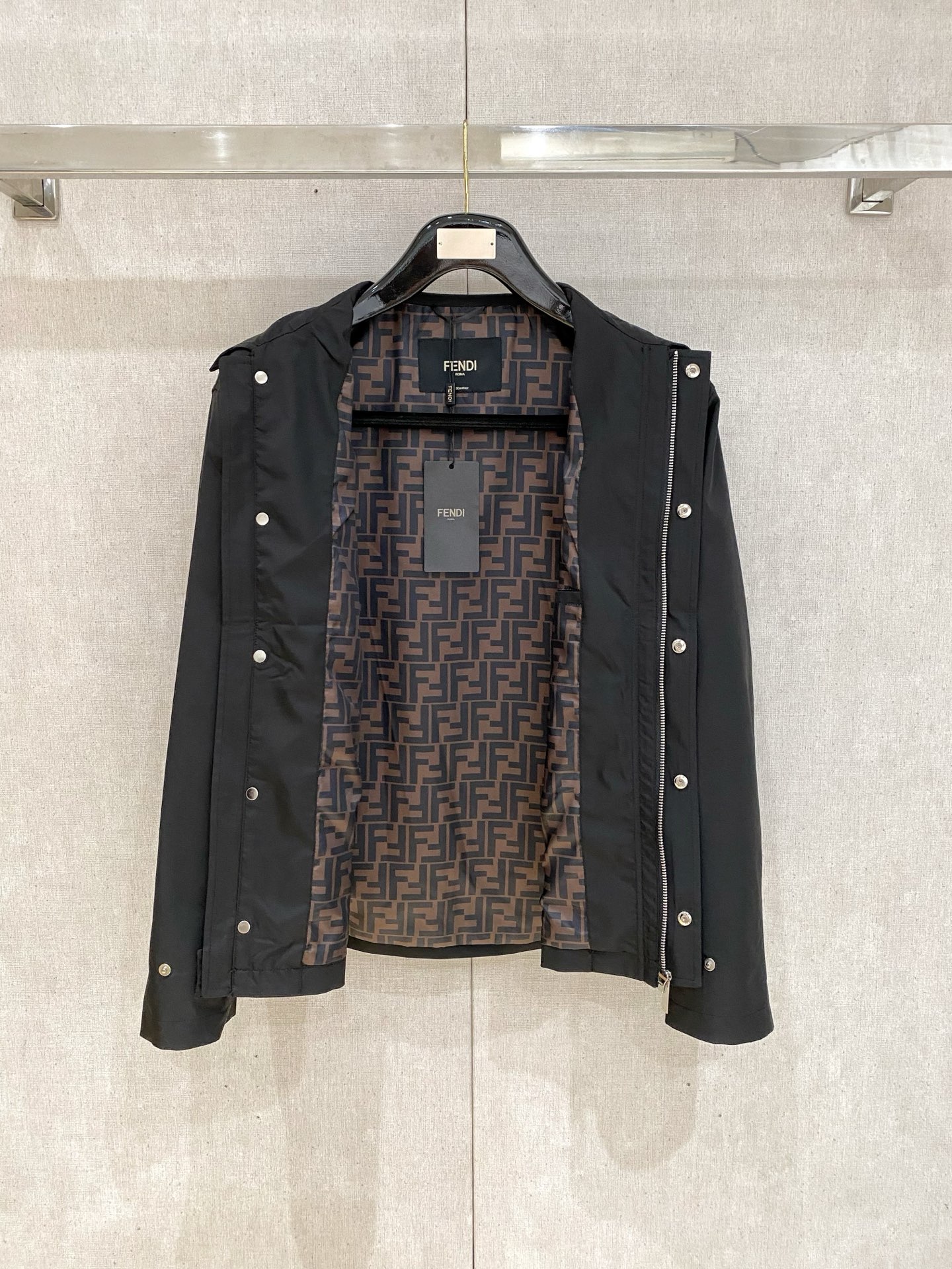 “Stylish and Comfortable: P1075 FD 2025 Jacket Review and Sizing Guide” - 图片 5
