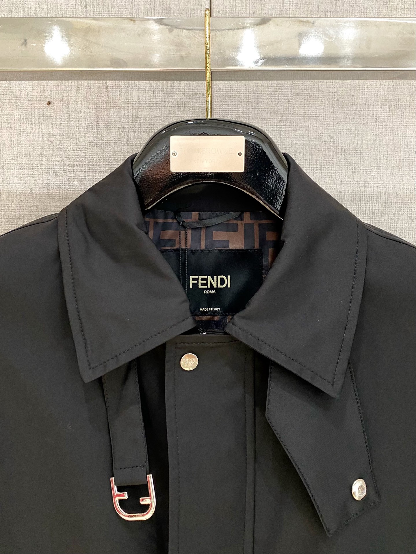 “Stylish and Comfortable: P1075 FD 2025 Jacket Review and Sizing Guide” - 图片 2