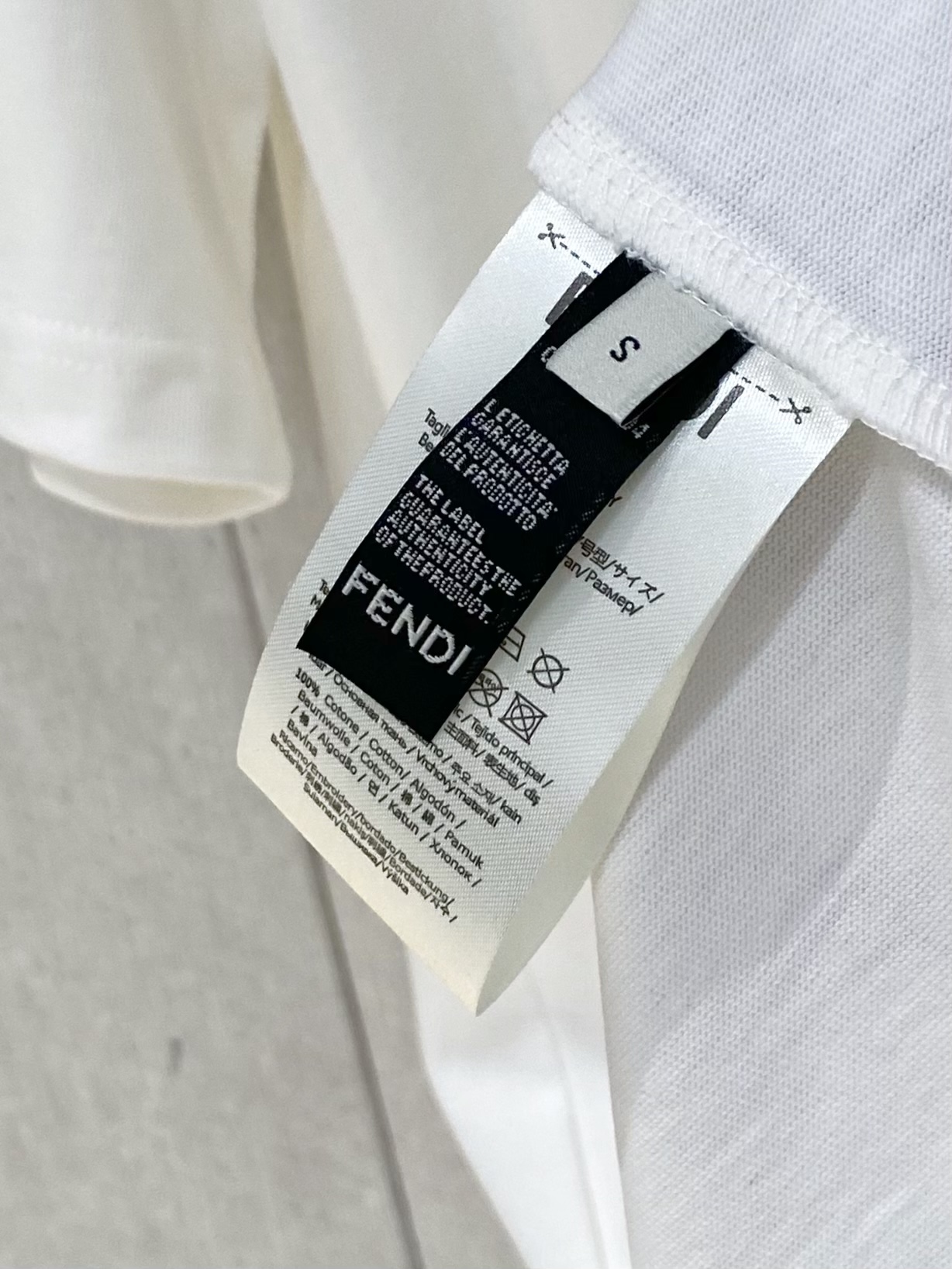 Fendi 短袖服装,男,女,fendi 8 Fendi 短袖服装,男,女,fendi 8