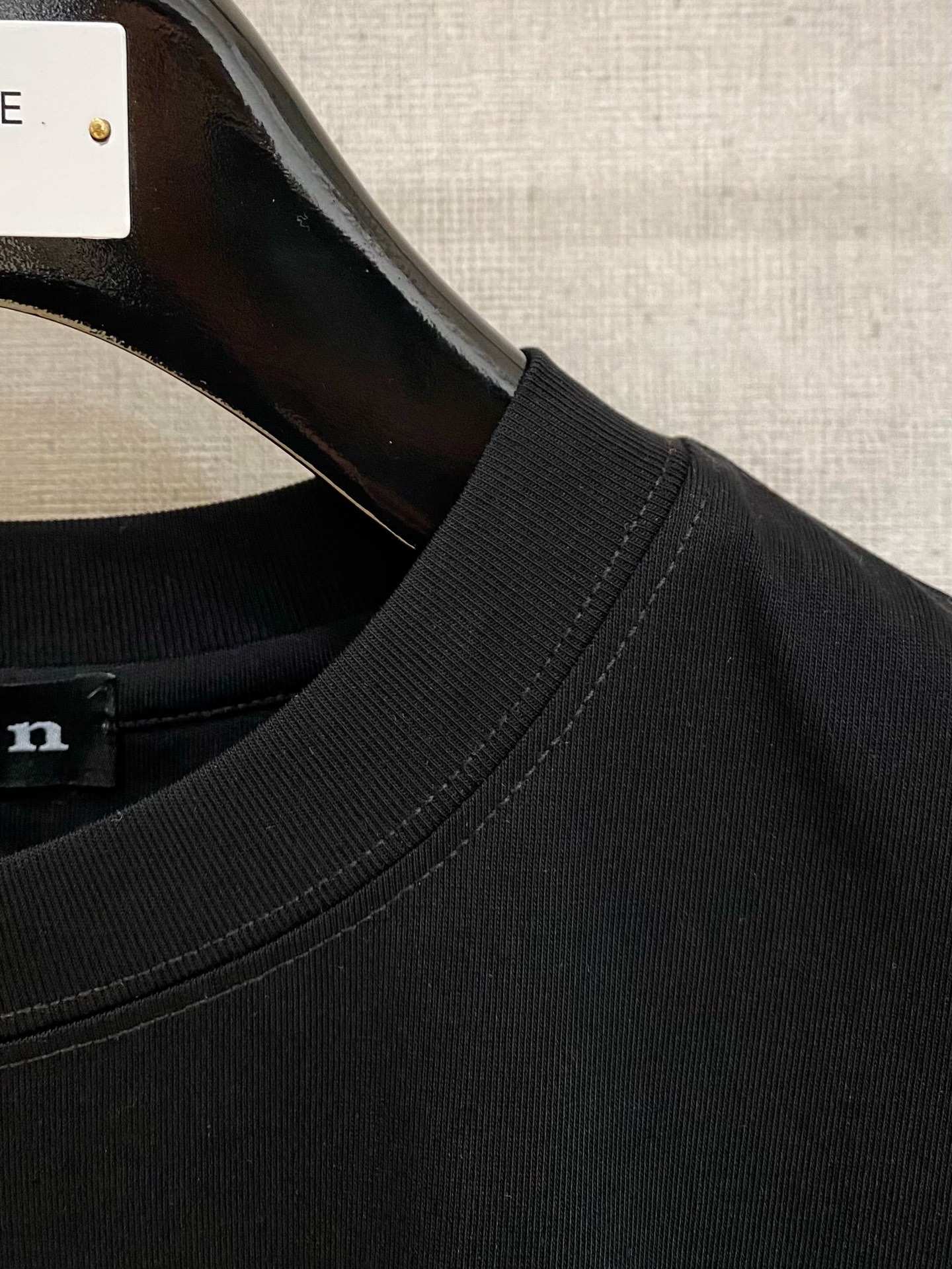 kiton 2025春夏纯棉短袖
颜色：黑 白
码数：M-2XL 