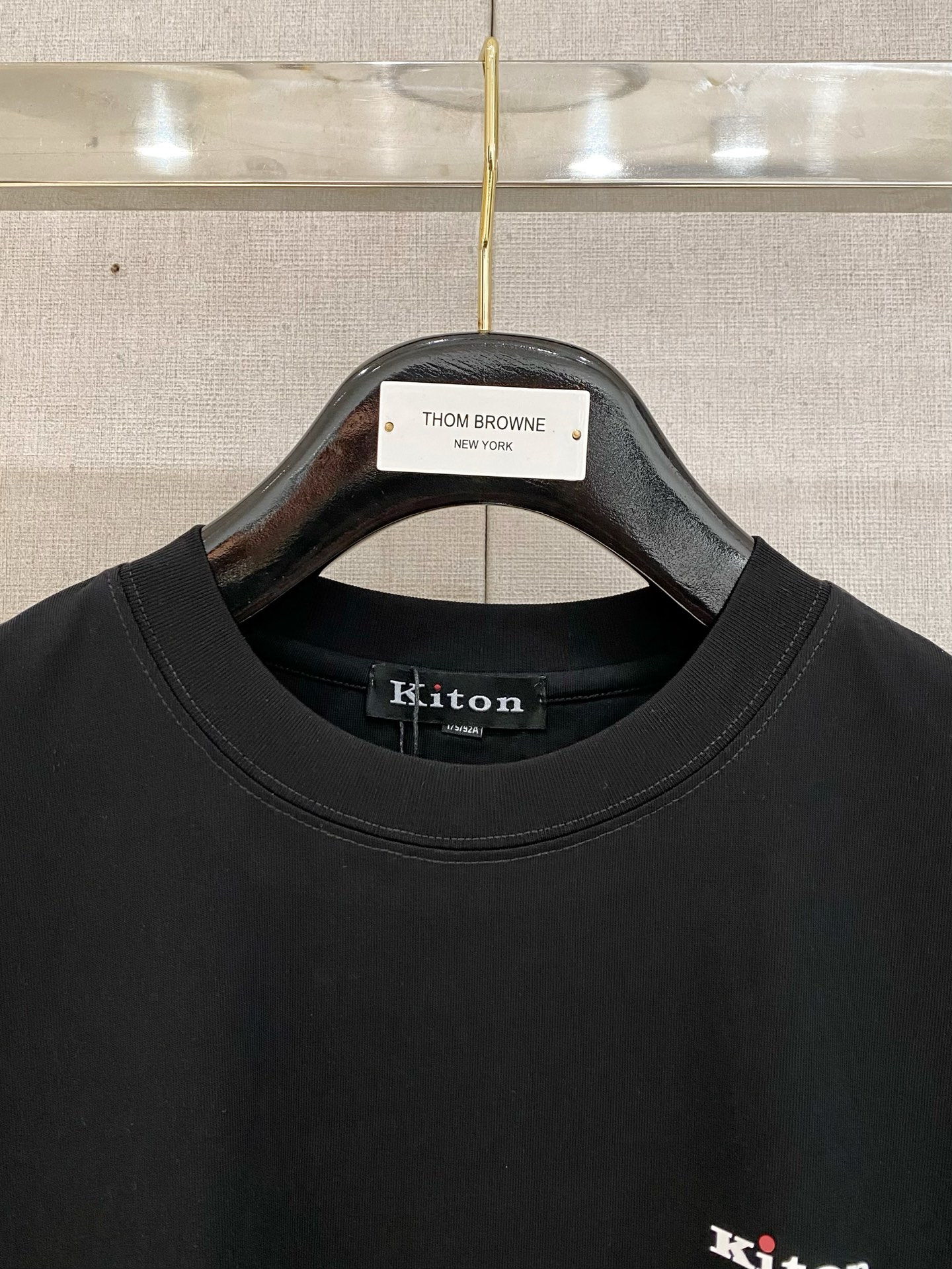 kiton 2025春夏纯棉短袖
颜色：黑 白
码数：M-2XL 