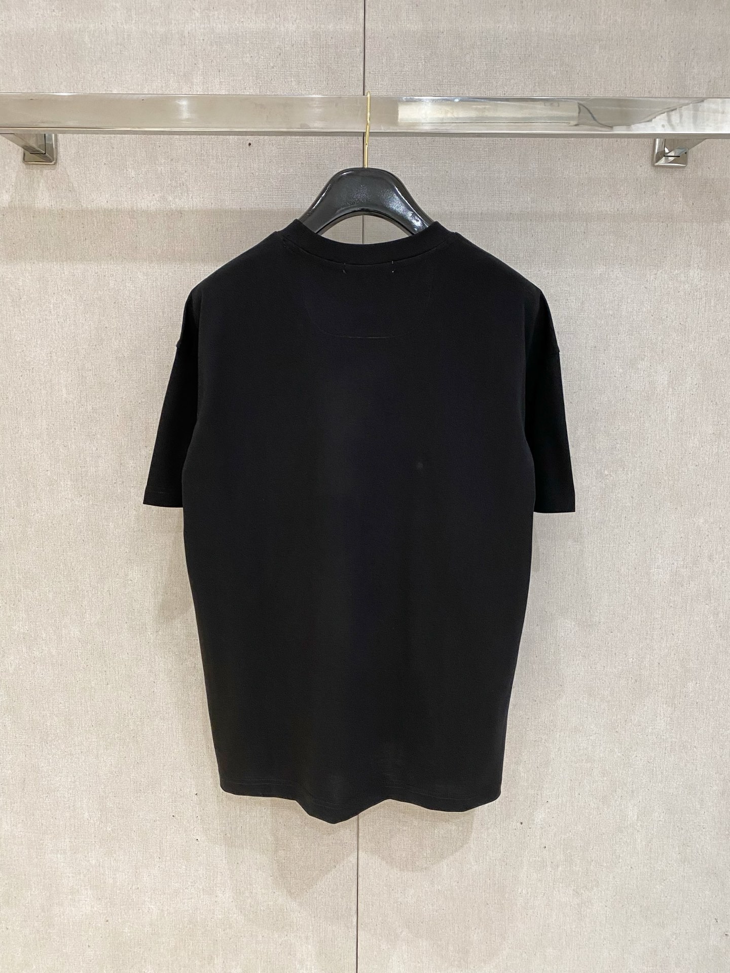 kiton 2025春夏纯棉短袖
颜色：黑 白
码数：M-2XL 
