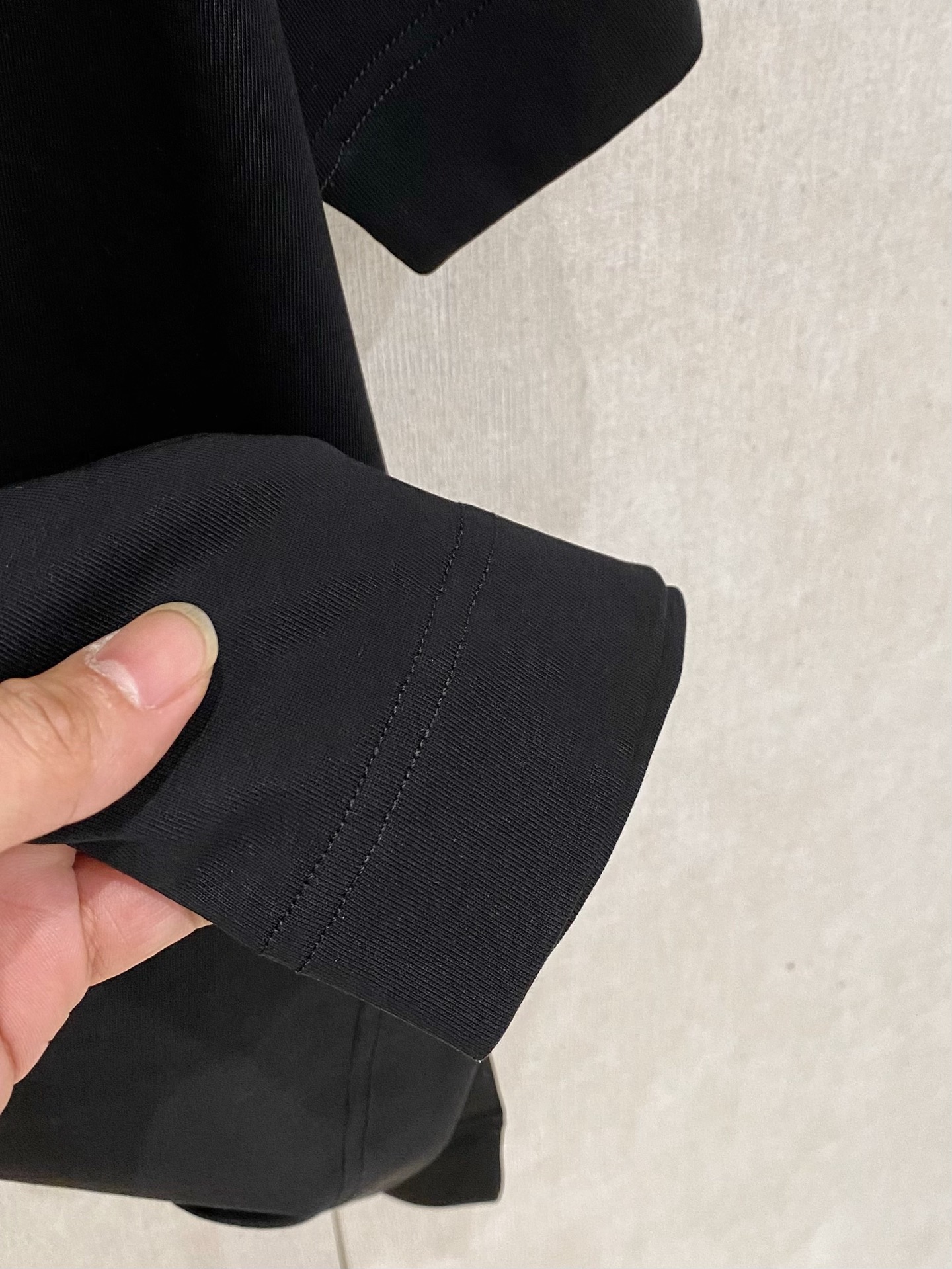 kiton 2025春夏纯棉短袖
颜色：黑 白 蓝 灰
码数：M-2XL 