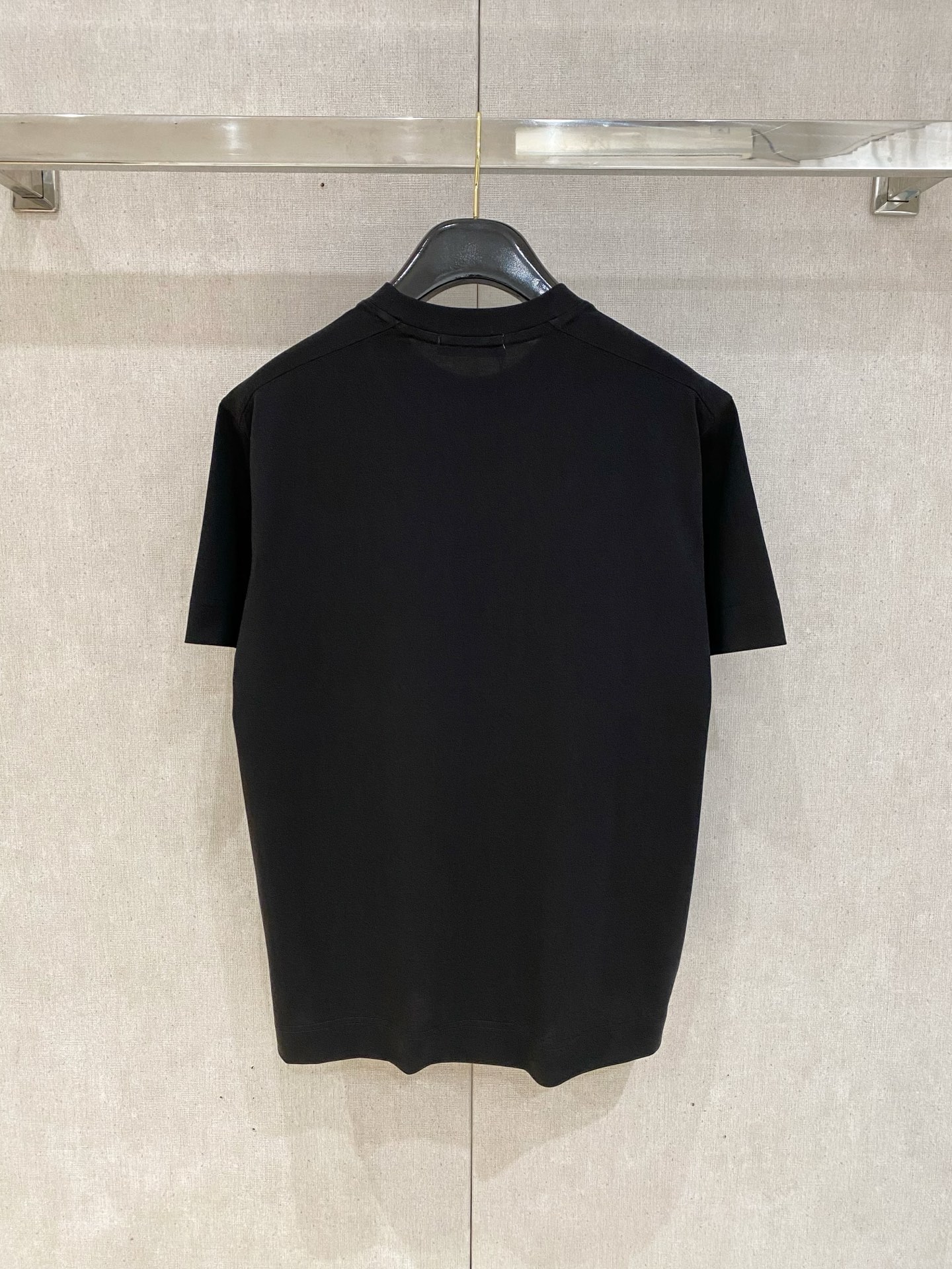 kiton 2025春夏纯棉短袖
颜色：黑 白 蓝 灰
码数：M-2XL 