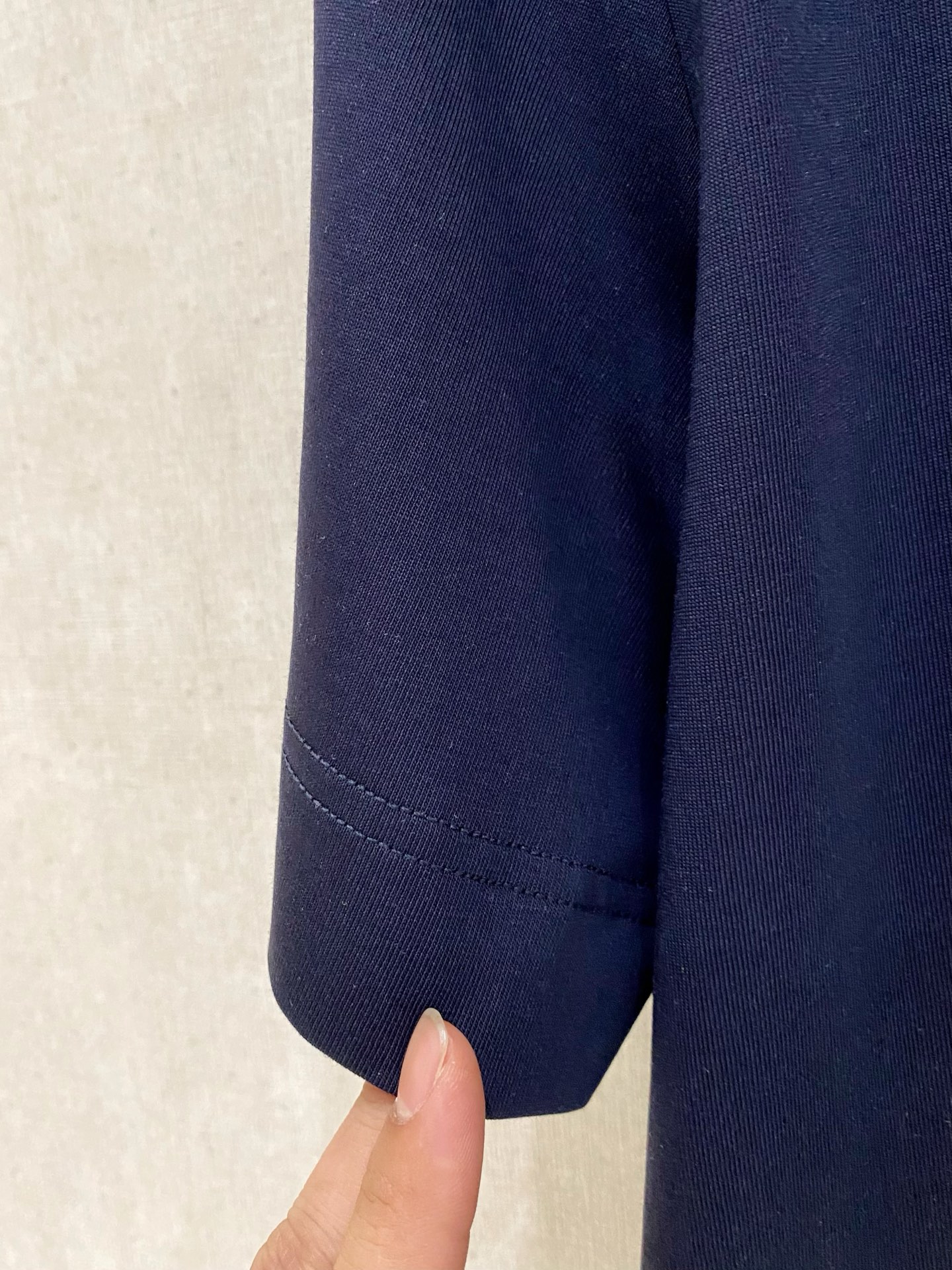 kiton 2025春夏纯棉短袖
颜色：黑 白 蓝 灰
码数：M-2XL 