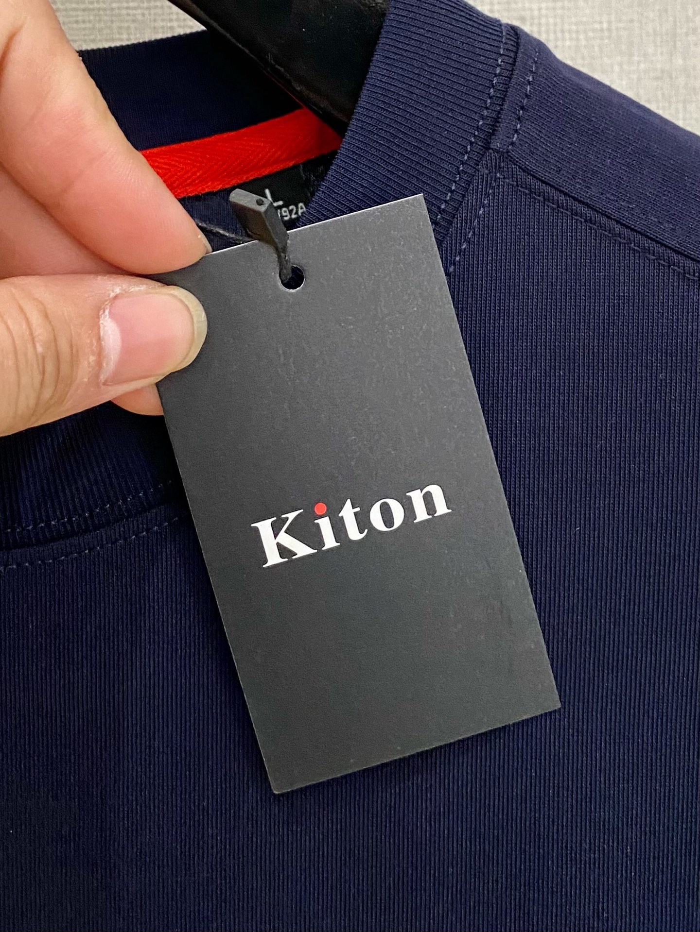 kiton 2025春夏纯棉短袖
颜色：黑 白 蓝 灰
码数：M-2XL 