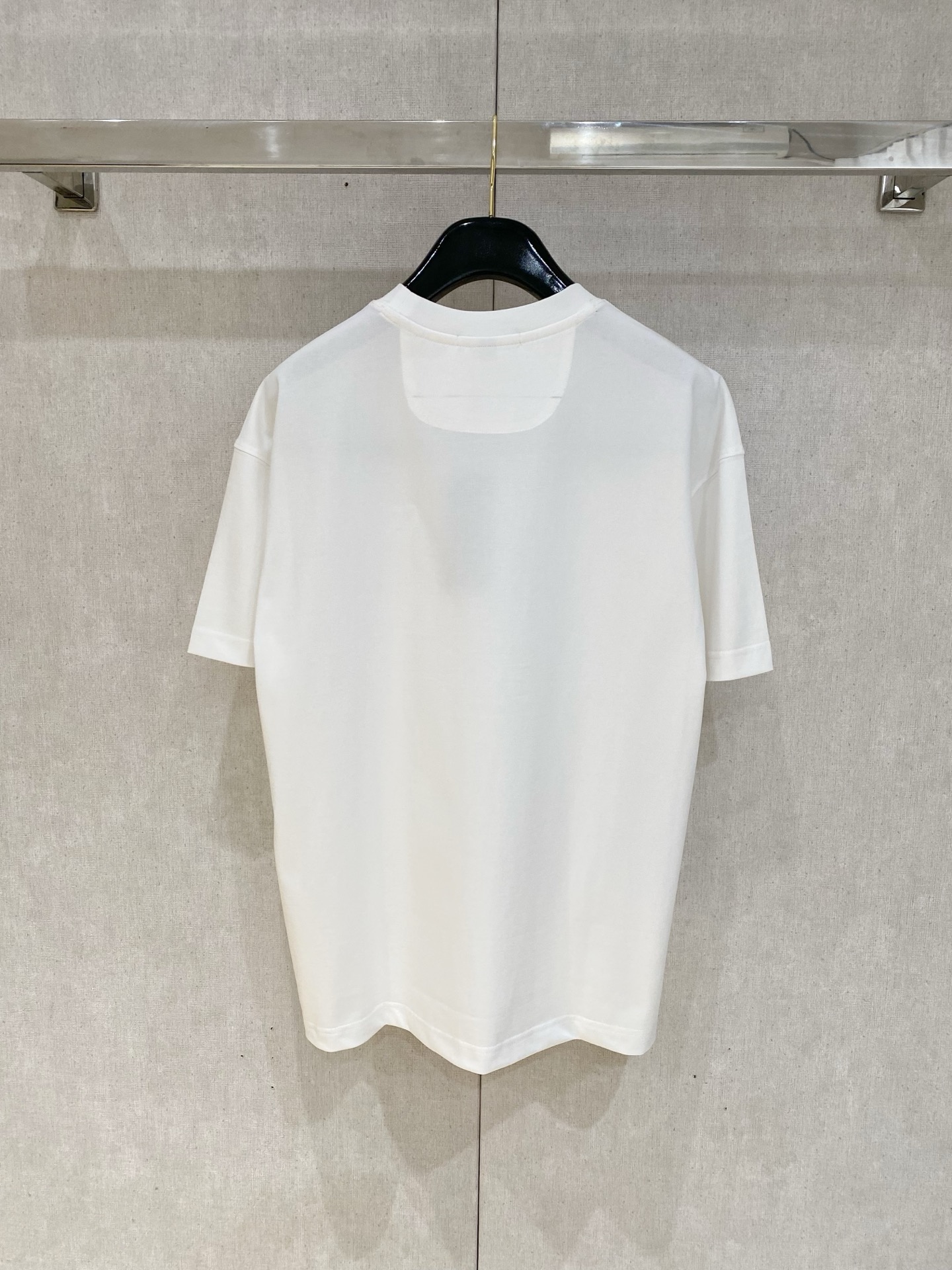 kiton 2025春夏纯棉短袖
颜色：黑 白
码数：M-2XL 