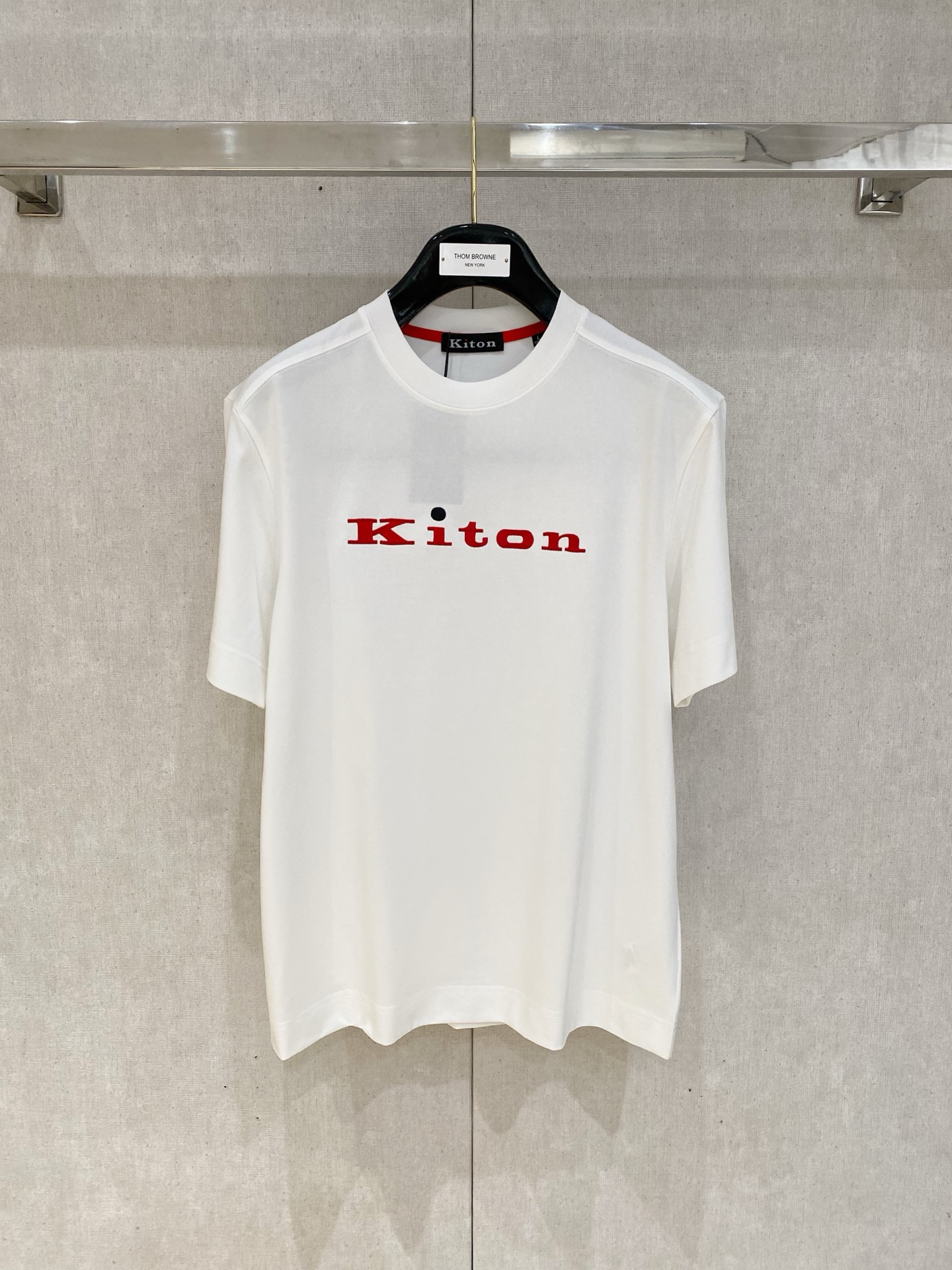 kiton 2025春夏纯棉短袖
颜色：黑 白 蓝 灰
码数：M-2XL 