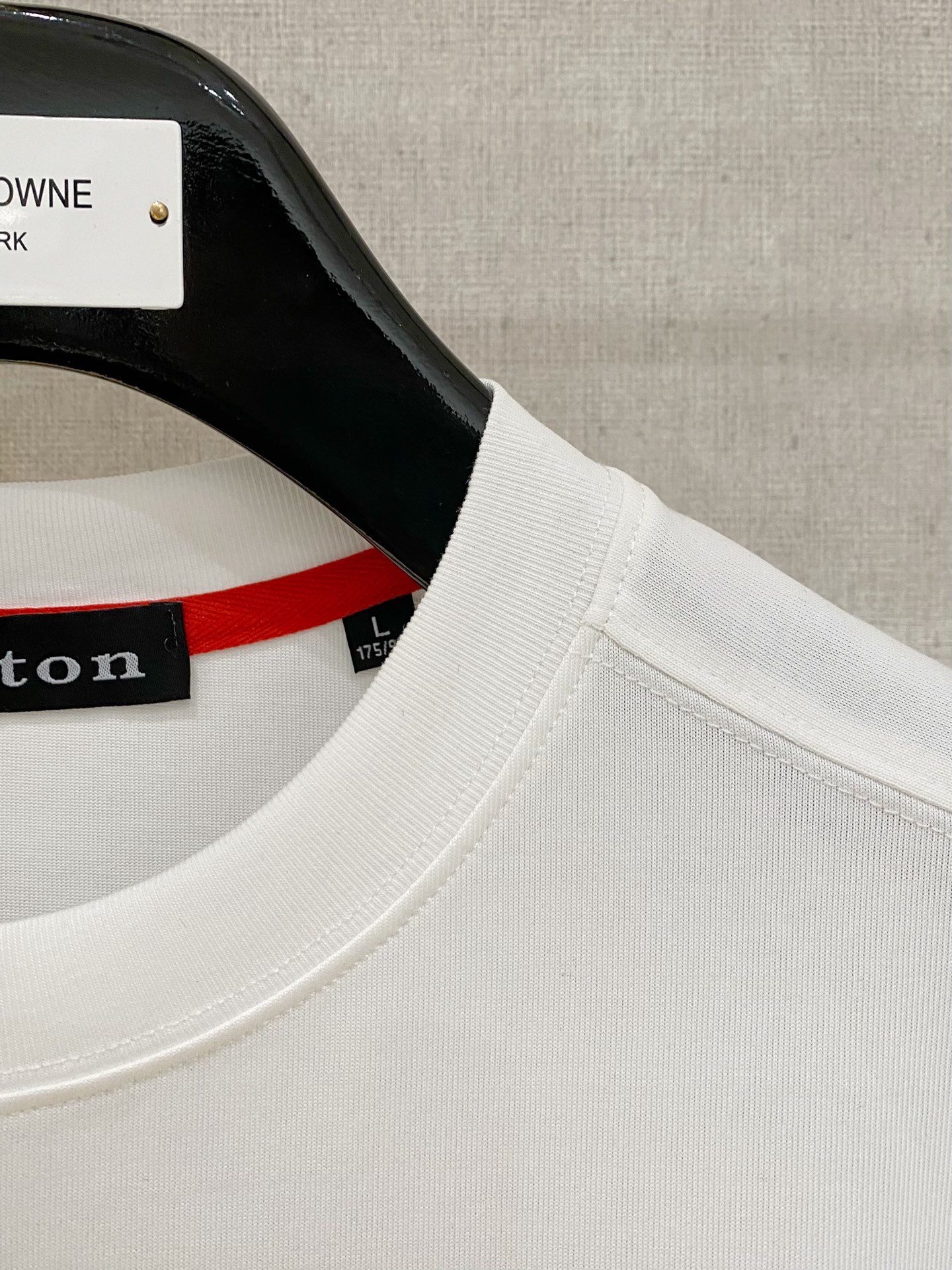 kiton 2025春夏纯棉短袖
颜色：黑 白 蓝 灰
码数：M-2XL 
