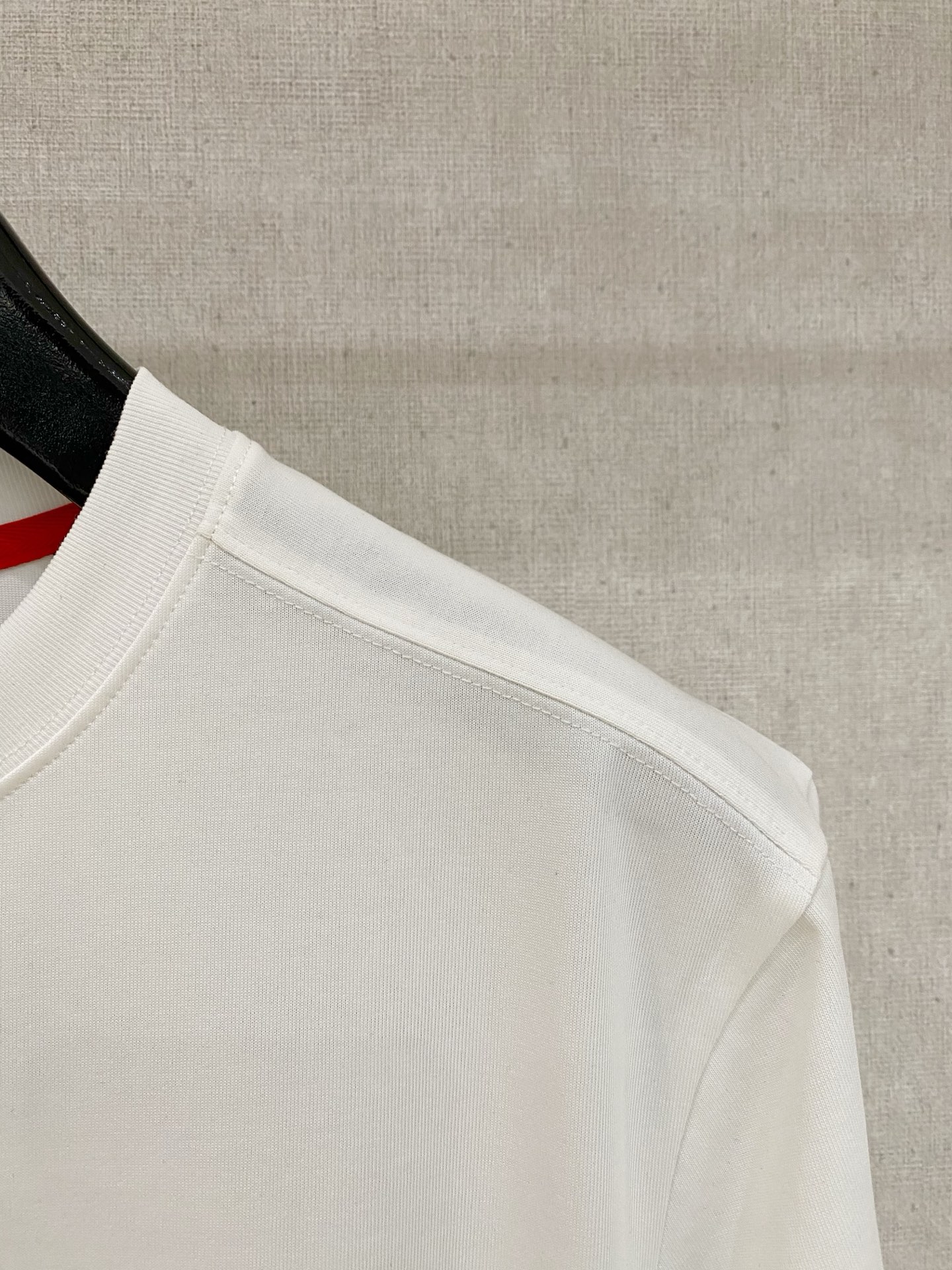 kiton 2025春夏纯棉短袖
颜色：黑 白 蓝 灰
码数：M-2XL 