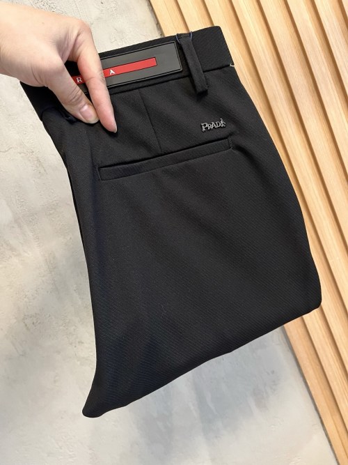 Prada 2025SS New Men's Dress Pants, Premium Fabric, Hardware, Fine Workmanship 1 Prada 2025SS New Men's Dress Pants, Premium Fabric, Hardware, Fine Workmanship