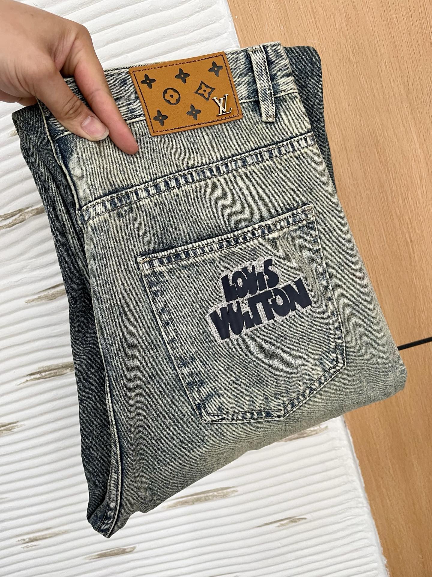 NO:134544,Donkey 2025ss four-season jeans, custom-made full set of hardware, brand new brand design craftsmanship, fine workmanship, perfect details, high-version code M-2xl, louis vuitton, louis vuitton, jeans, alexander wang19860909驴家2025ss四季款牛仔裤,定制全套五金,全新品牌设计工艺,做工精细,细节完美,高版本码数M-2xl,,louis vuitton,louis vuitton,jeans,alexander wang,Men's clothing