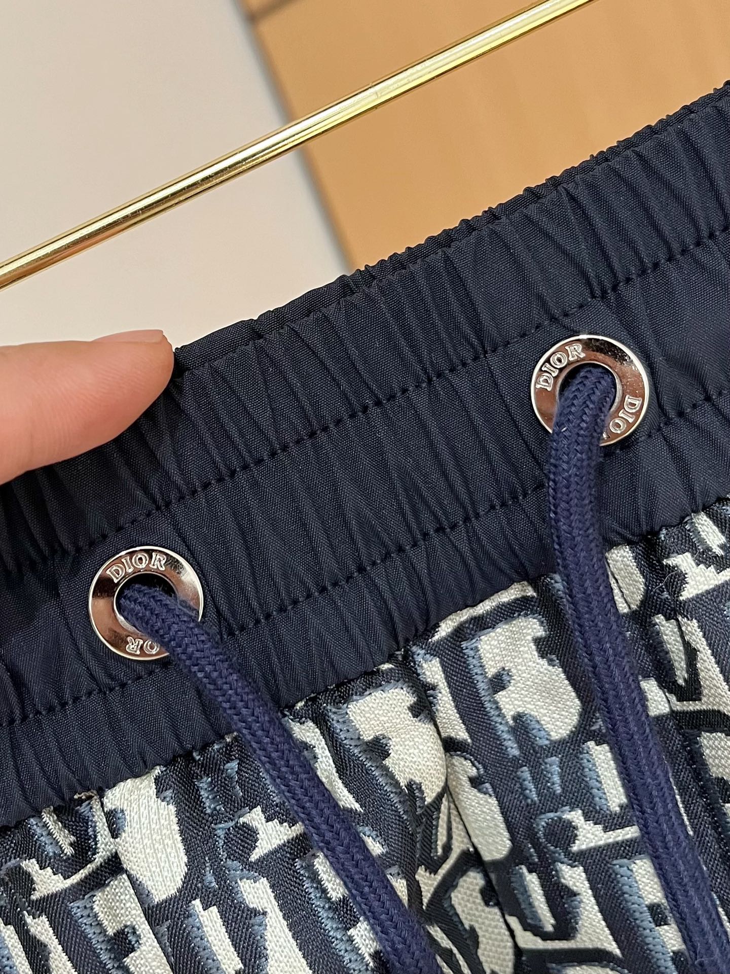 25春夏新品发布，Diro
家提花面料短裤出货，面料全部订制，全部细节完美还原48-56码
