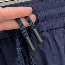 ❤️ Prada 男士精品休闲裤顶级面料休闲裤,最新款上身版型无敌正!绝对可以闭眼收的一款此款裤子 ❤️ Prada 男士精品休闲裤顶级面料休闲裤,最新款上身版型无敌正!绝对可以闭眼收的一款此款裤子