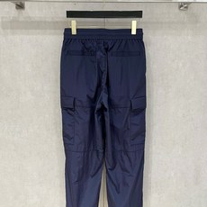 ❤️ Prada 男士精品休闲裤顶级面料休闲裤,最新款上身版型无敌正!绝对可以闭眼收的一款此款裤子 ❤️ Prada 男士精品休闲裤顶级面料休闲裤,最新款上身版型无敌正!绝对可以闭眼收的一款此款裤子